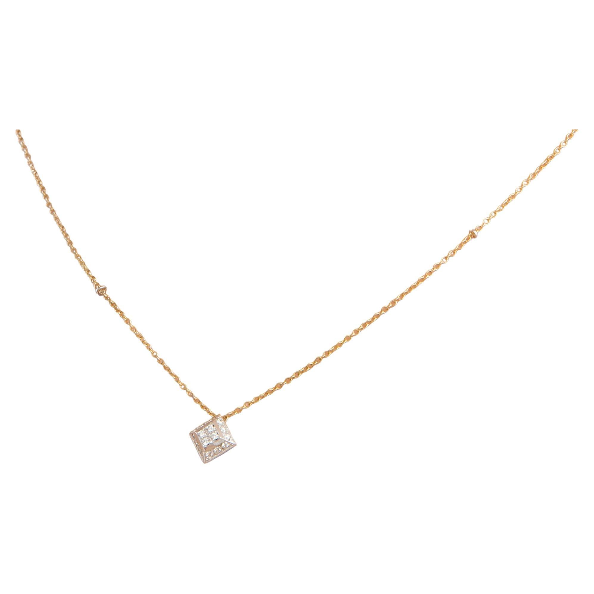 18 Karat Gold 0,20 Karat Weiße Diamanten Moderne Unisex Mesh Kette Anhänger Halskette