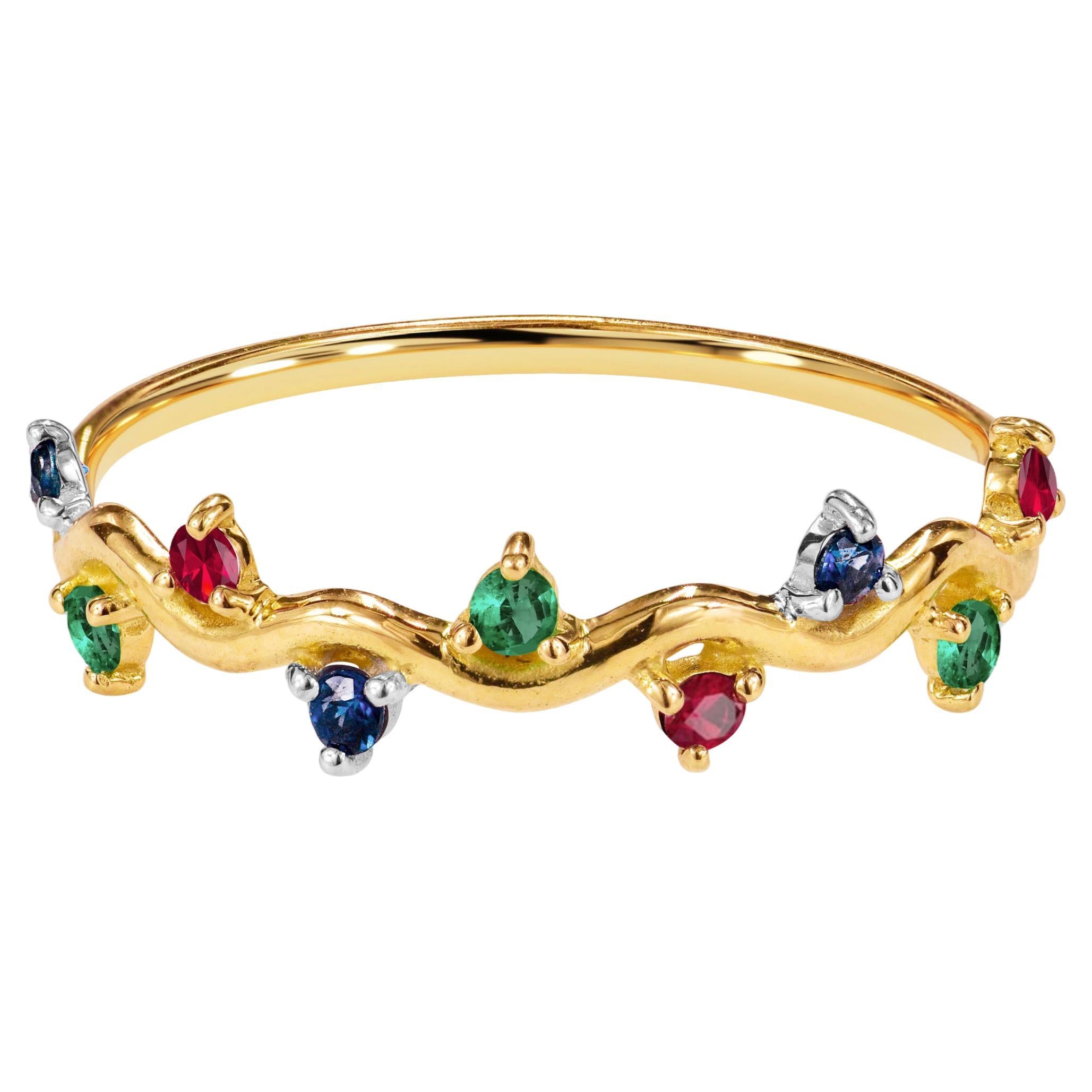 For Sale:  18k Gold 0.21 Carat Emerald Ruby and Sapphire Multi Stone Ring