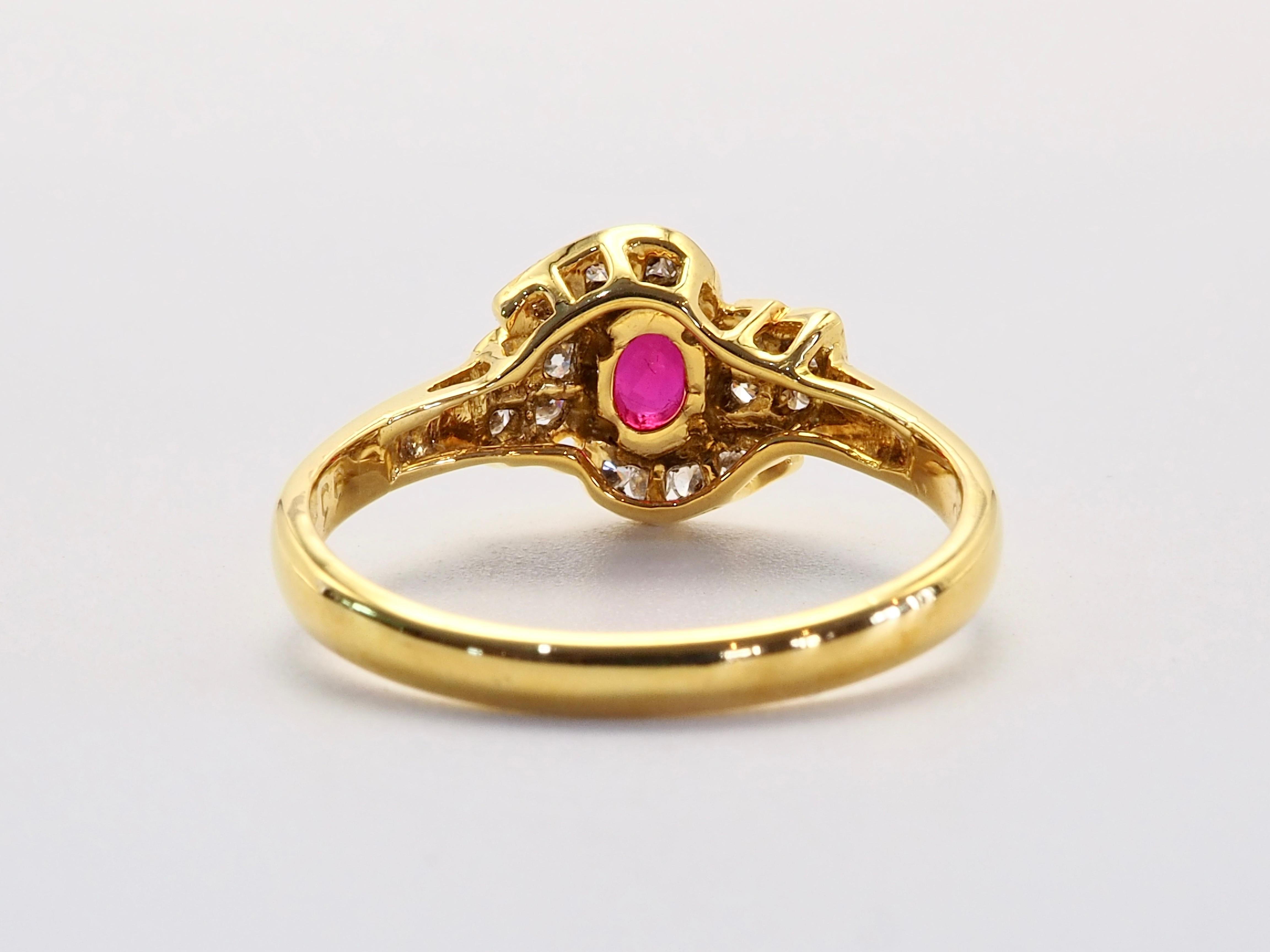 Oval Cut 18K Gold 0.30ct Oval Vivid Red Ruby & 0.28ct Diamond Vintage Fine Ring For Sale