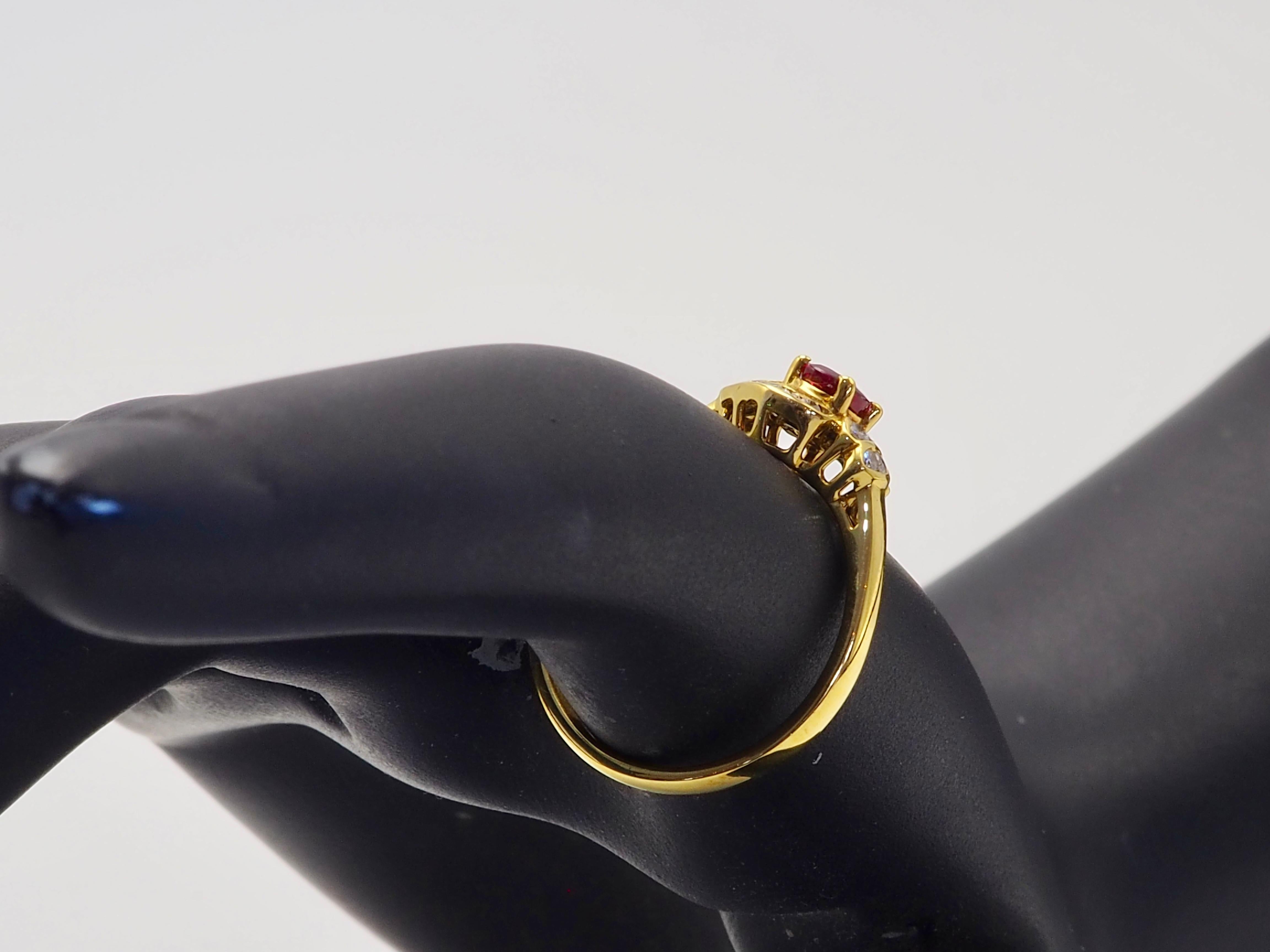 18K Gold 0.30ct Oval Vivid Red Ruby & 0.28ct Diamond Vintage Fine Ring For Sale 3