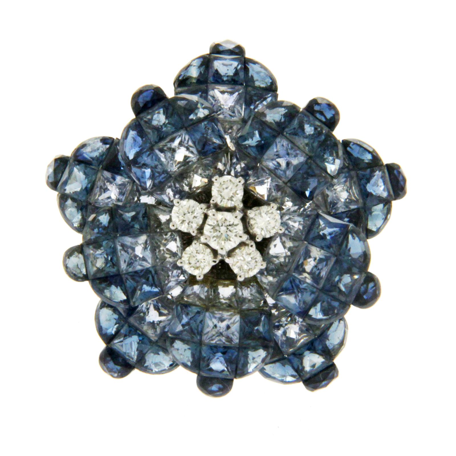 Women's 18k Gold 0.37 Ct Diamonds & Invisible 13.90 Ct Blue Sapphire Flower Ring For Sale