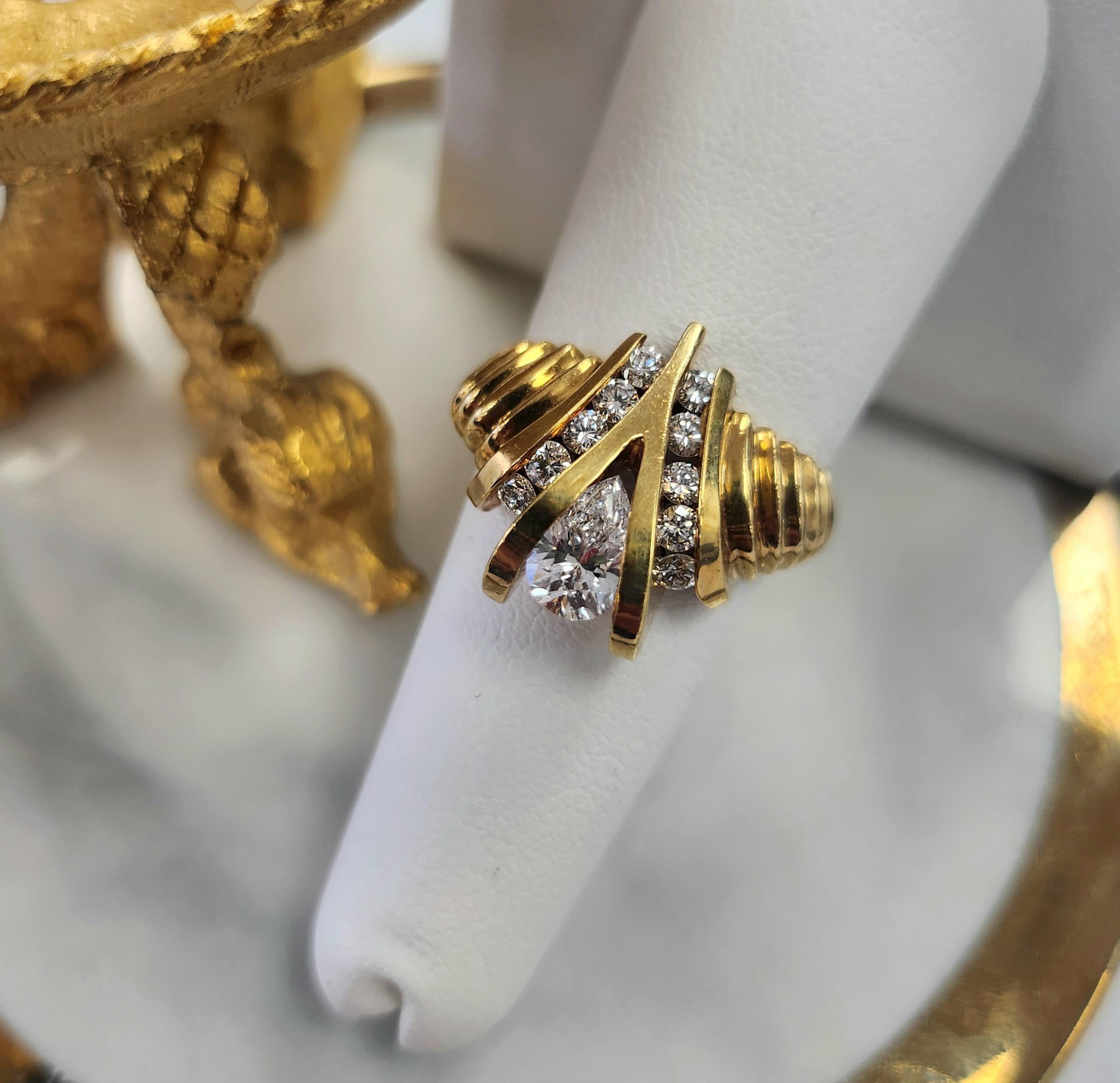 18K Gold 0,50 Karat Birne Form Diamant Wishbone Ring (Zeitgenössisch) im Angebot