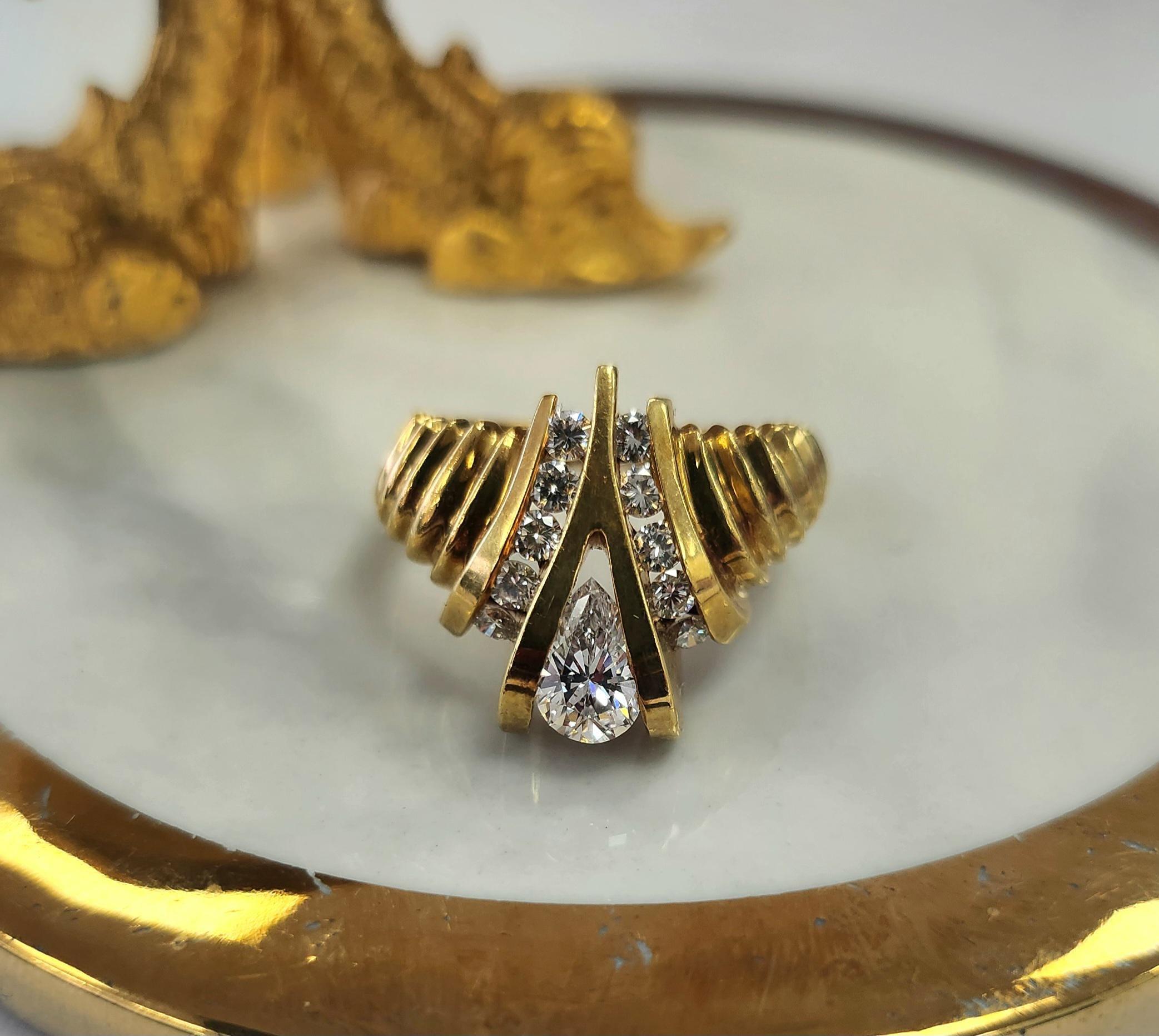 18K Gold 0,50 Karat Birne Form Diamant Wishbone Ring (Tropfenschliff) im Angebot