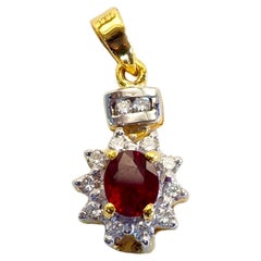 Pendentif en or 18K 0.50ct Rubis rouge profond et 0.20ct Diamant Sunburst Enhancer