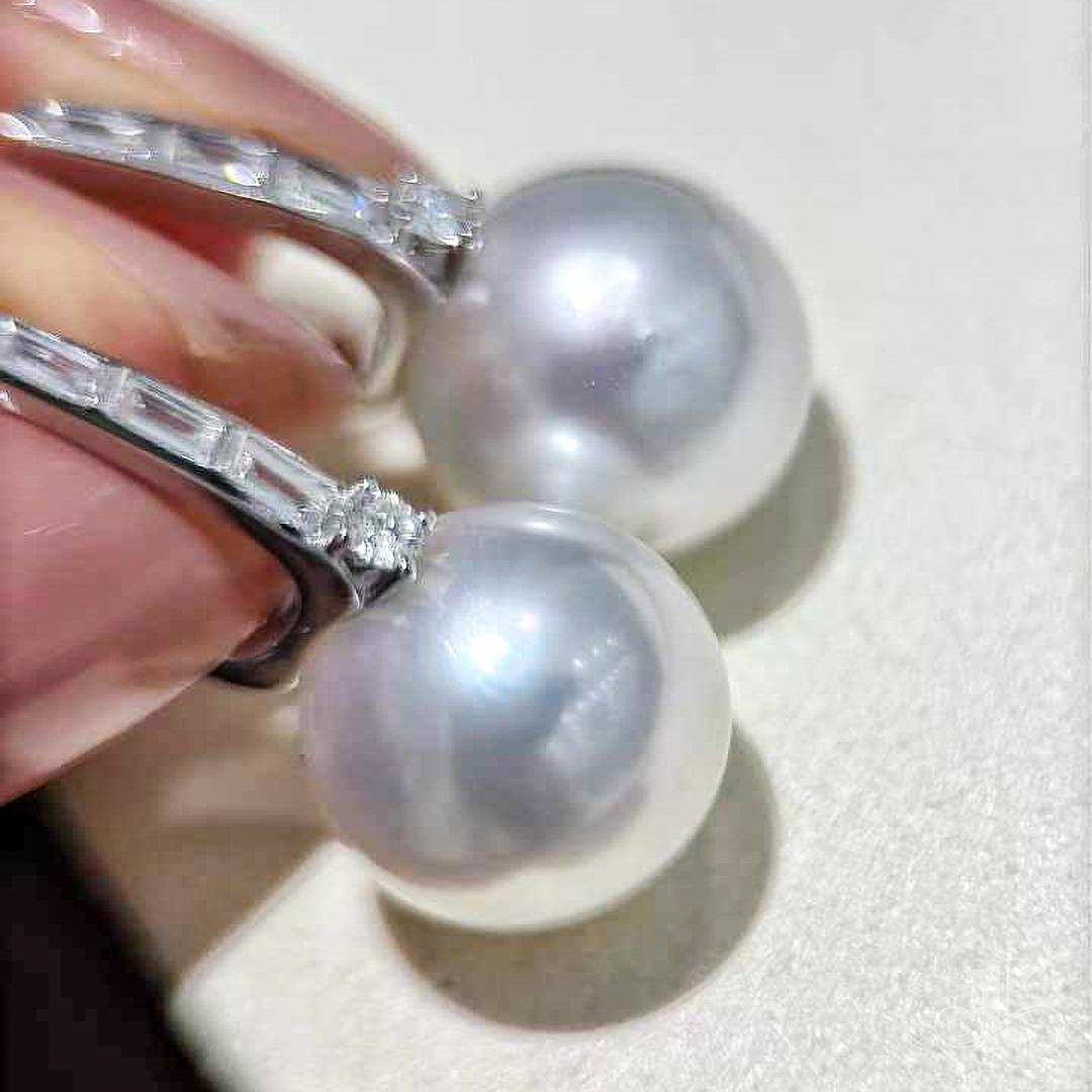 PSL Venus Certified 13mm South Sea Pearl & Diamond 18K Gold Signature Earrings 4