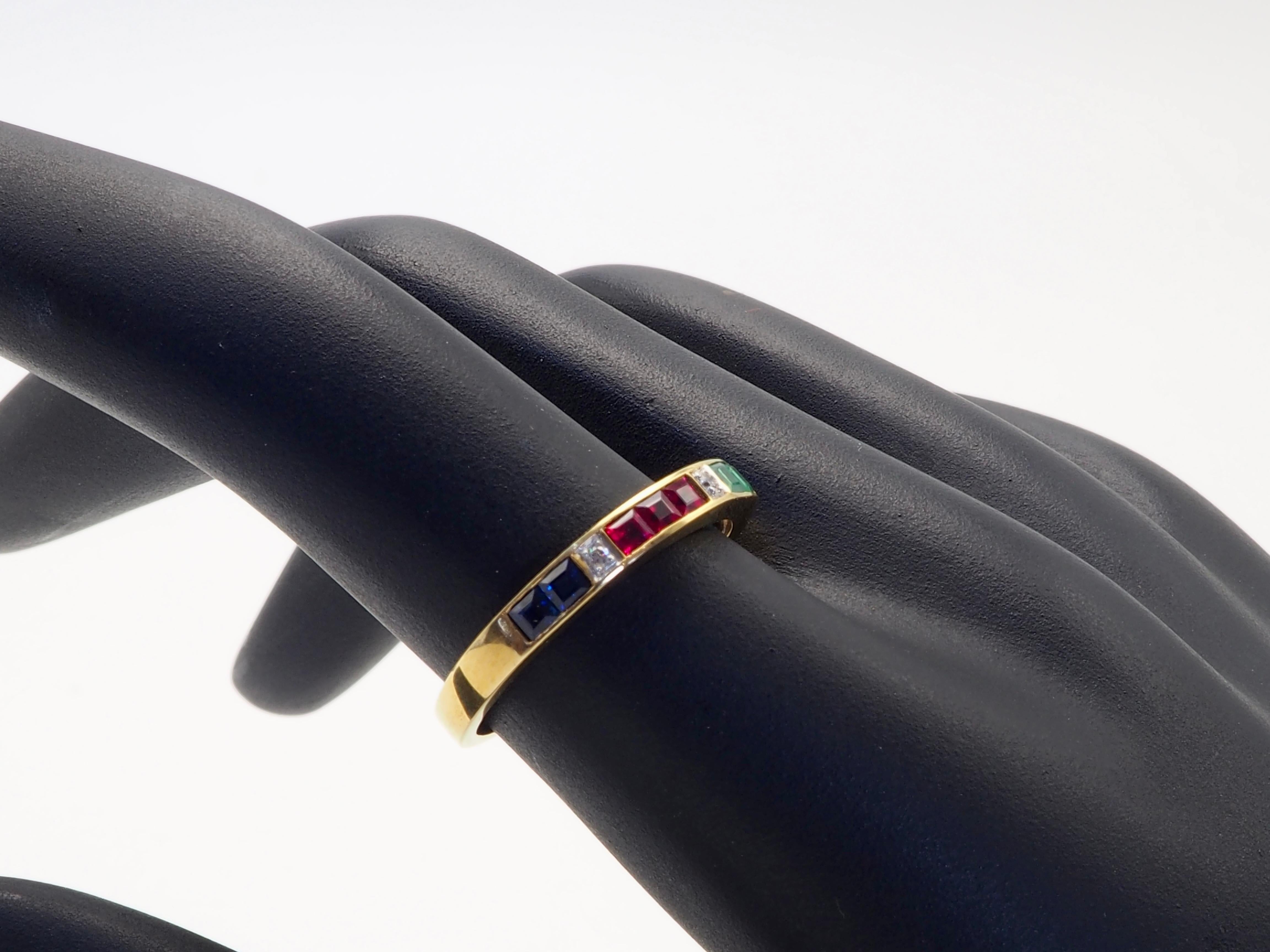 18K Gold 0.60ct Squared Muti- Stones & 0.02ct Diamond Fine Vintage Band Ring For Sale 3