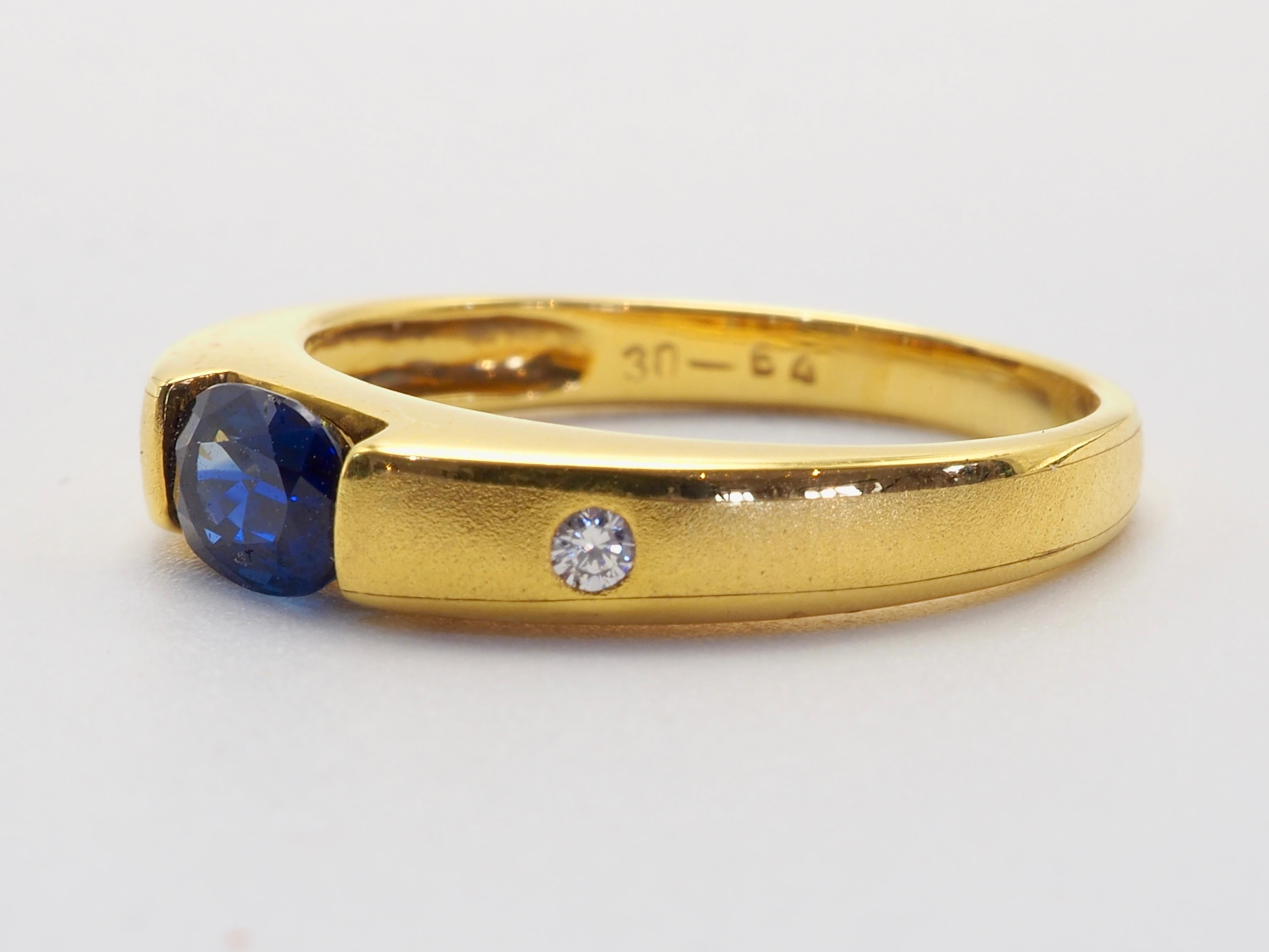 Beautiful contemporary blue sapphire and diamond band. Easy for wearing every day. The petite oval sapphire has brilliant fire and is from Thailand and the diamond are set meticulously on the matted band! 

OFFER WELCOME

Product Details:

Metal:
