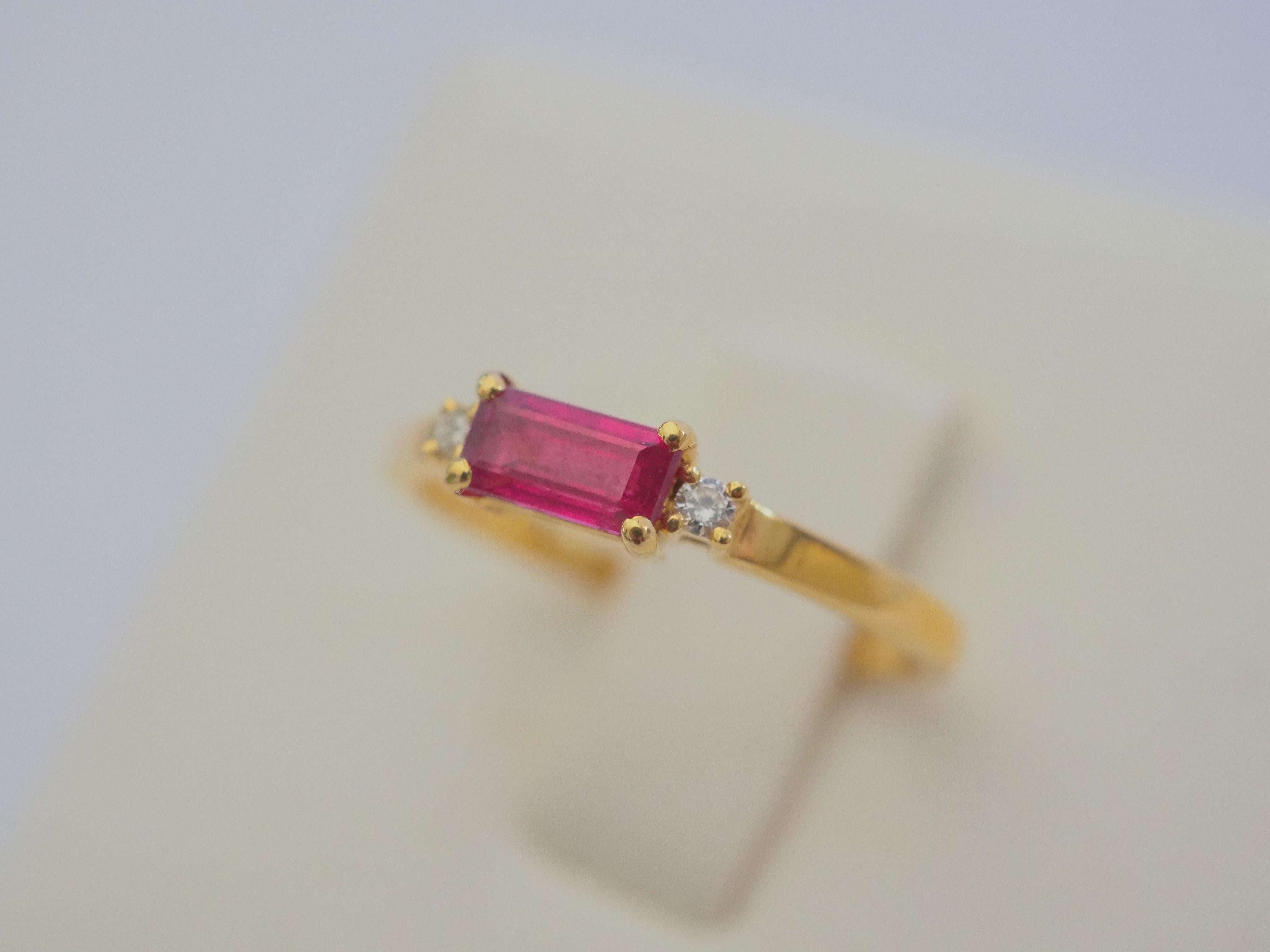 18K Gold 0.68ct Ruby & 0.05ct Diamond Fine Engagement Ring For Sale 2