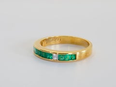 18K Gold 0.70ct Squared Emerald & 0.10ct Diamond Channel Band Ring