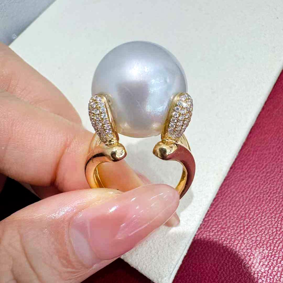 Leaf Diamond Aurora South Sea Pearl Gala Statement Ring 2