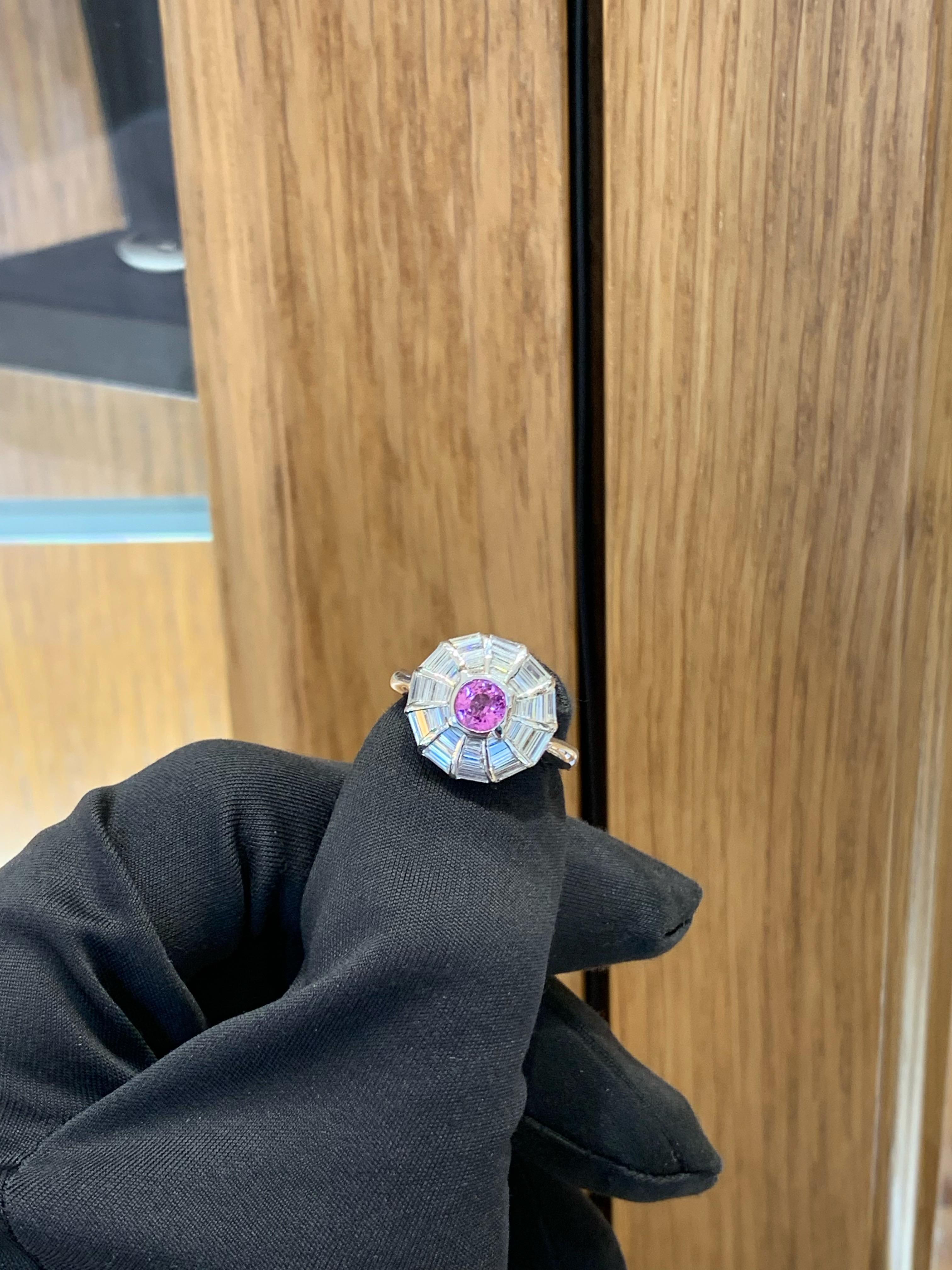 Women's or Men's 18k Gold 0.75 Carats Pink Sapphire & 2.0 Carats Diamond Ring For Sale