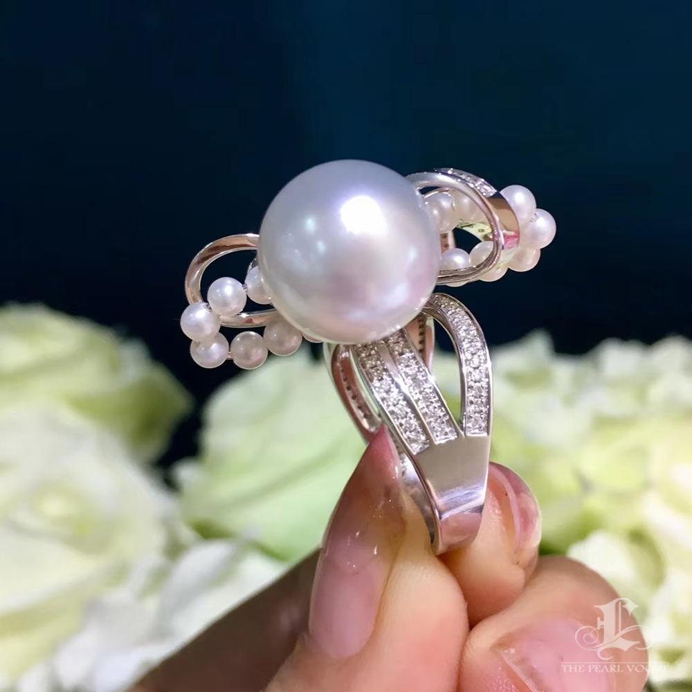 Women's 【Crown Radiance】Grand Bow South Sea Pearl & Diamond Cocktail Ring in 18k Gold For Sale