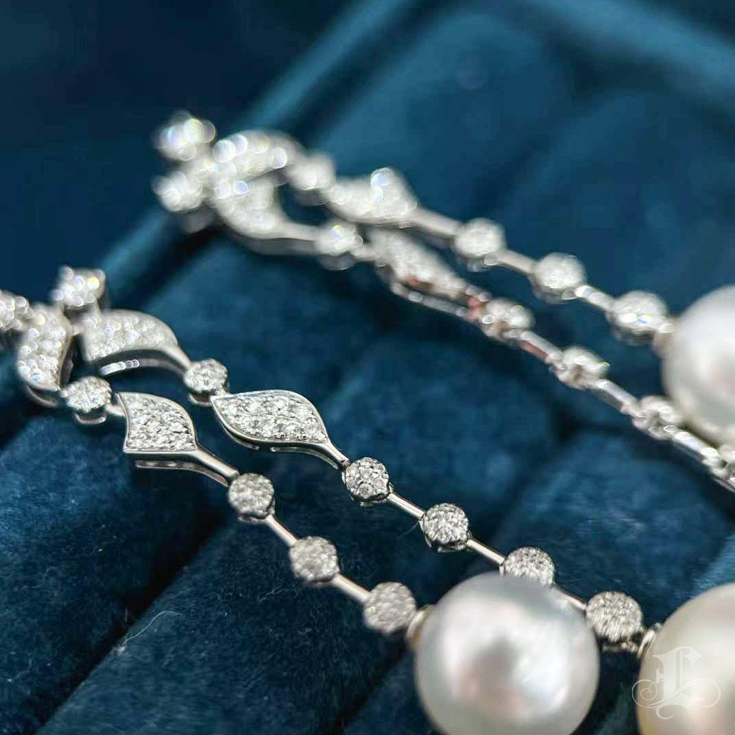 Women's 【Lustre Arc】Aurora Ribbon South Sea Pearl Diamond Drop Earrings For Sale