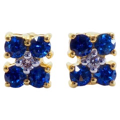 Pendientes de oro de 18 quilates con zafiros azules redondos de 0,80 ct y diamantes de 0,04 ct