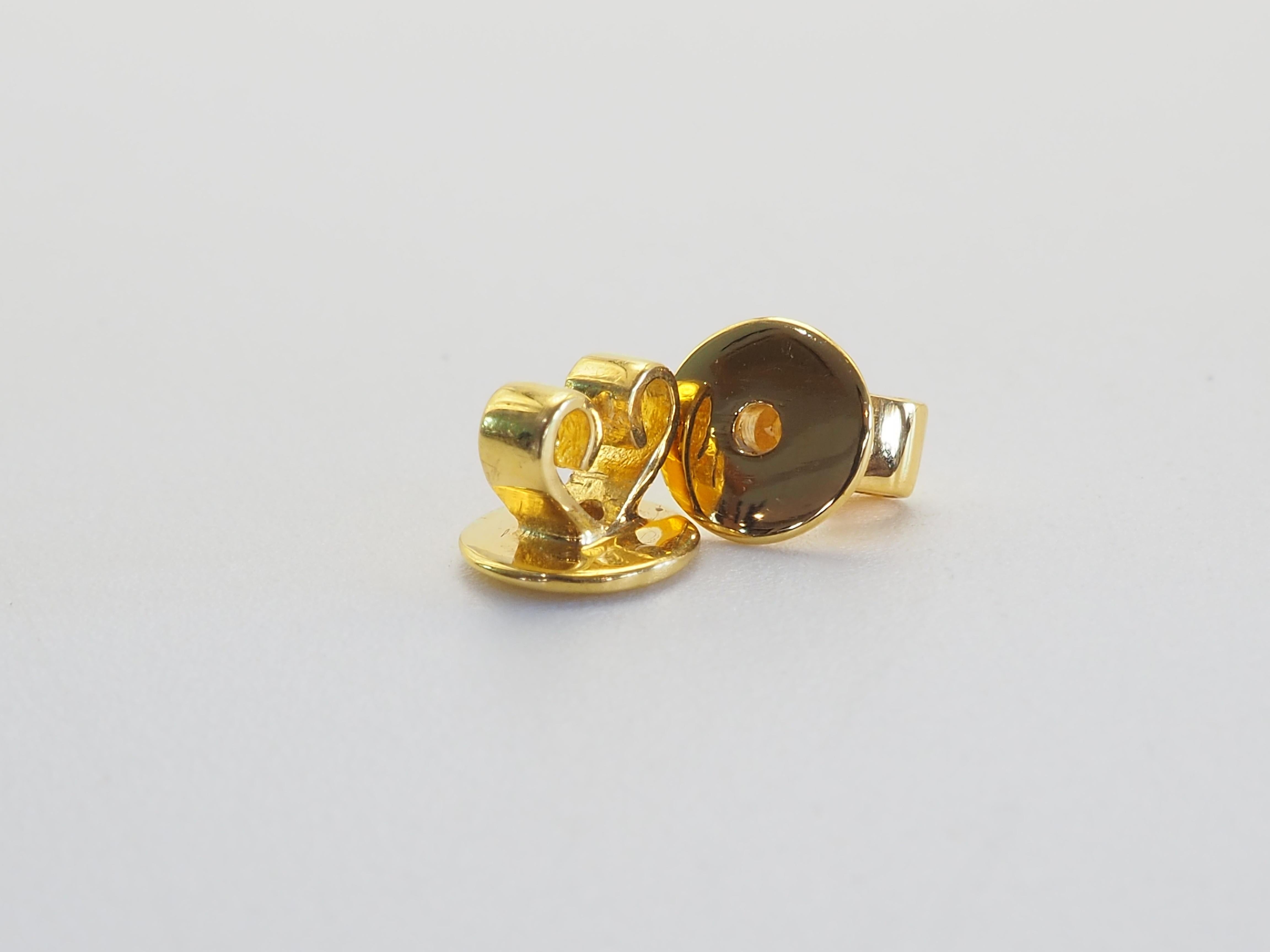 18K Gold 0.80ct Round Pink Sapphires & 0.04ct Diamond Stud Earrings en Nuevo estado para la venta en เกาะสมุย, TH