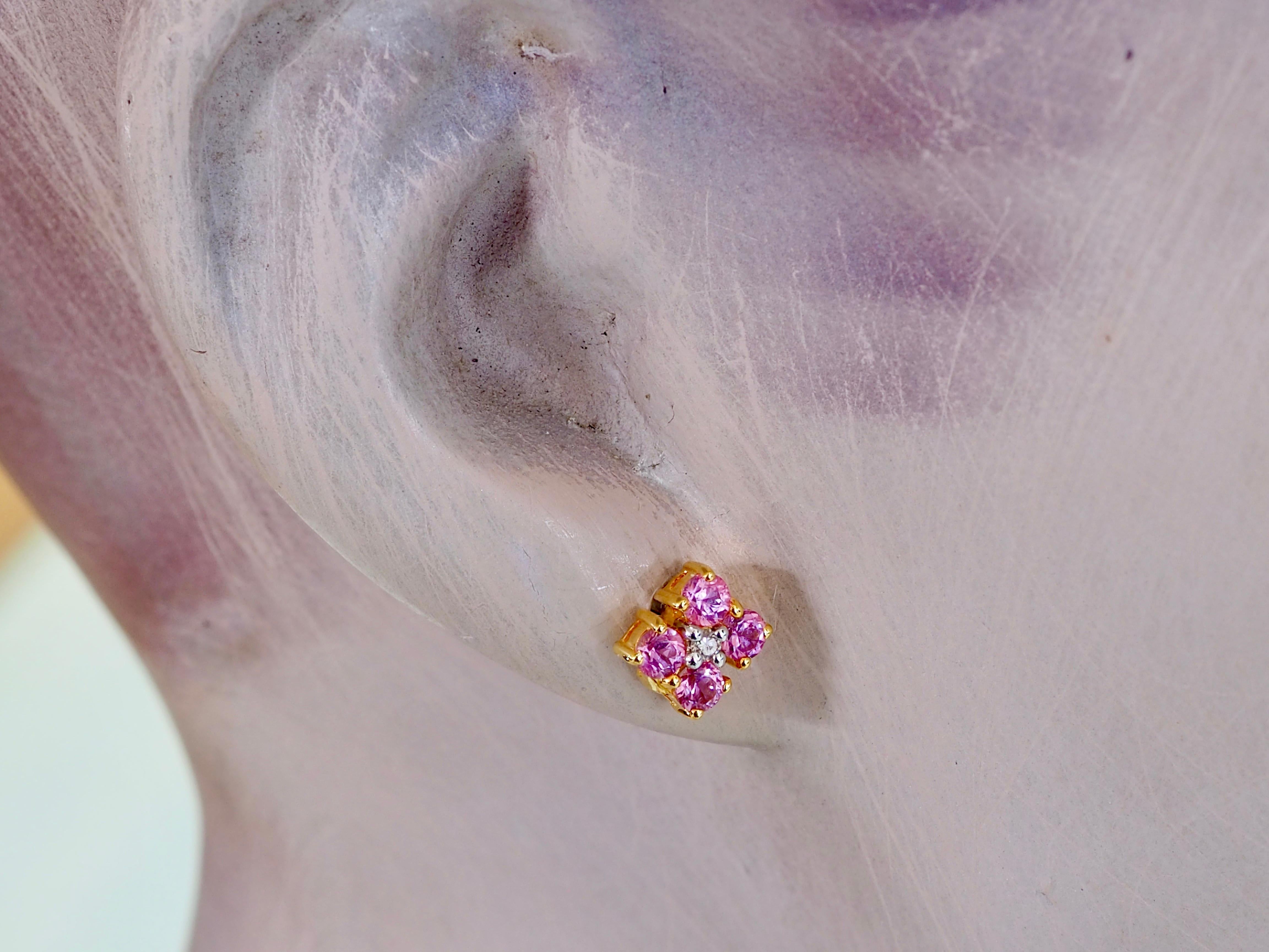 Femenino o masculino 18K Gold 0.80ct Round Pink Sapphires & 0.04ct Diamond Stud Earrings en venta