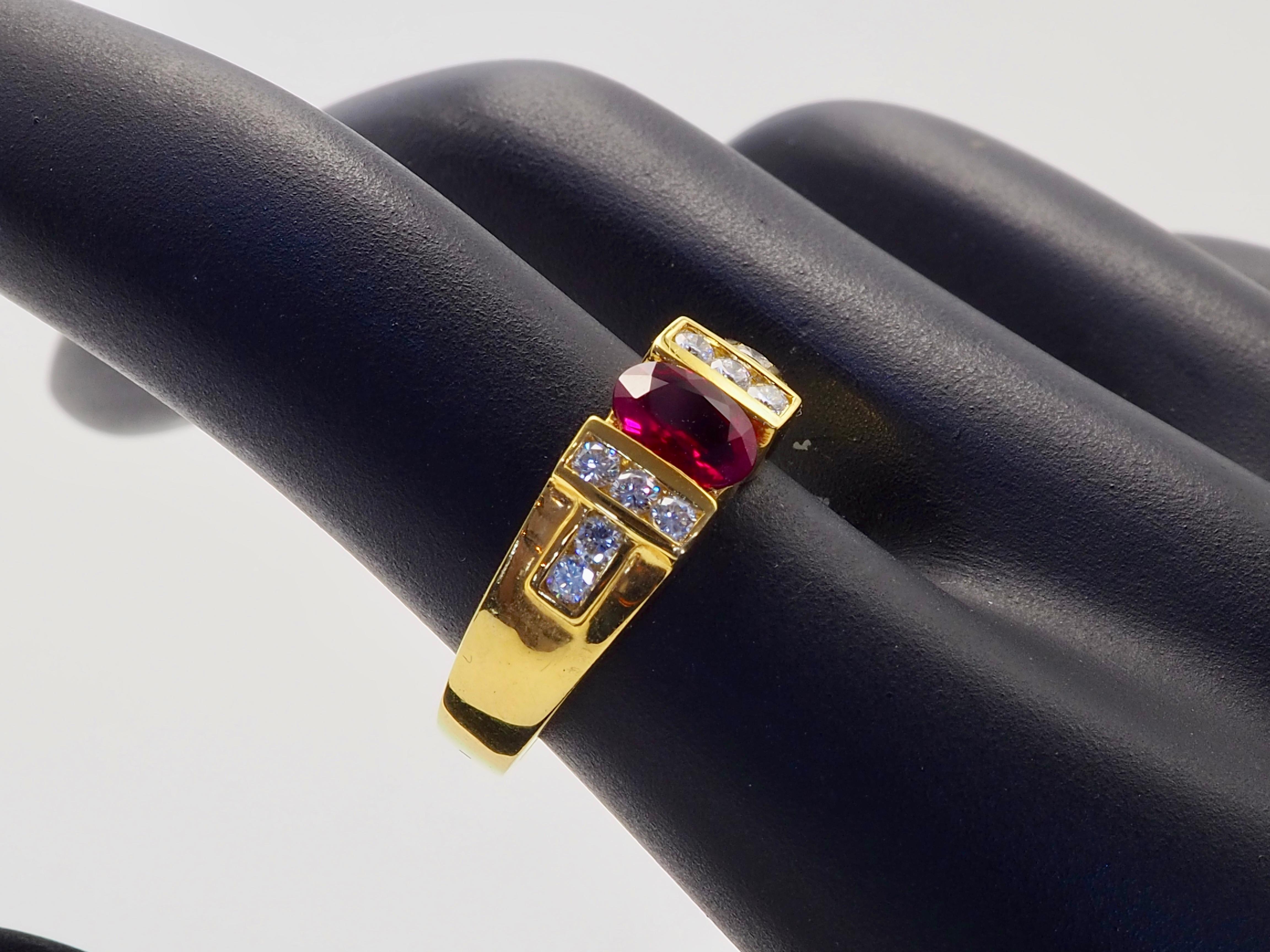 18K Gold 0.83ct Oval Red Ruby & 0.25ct Diamond Unisex Band Ring For Sale 6