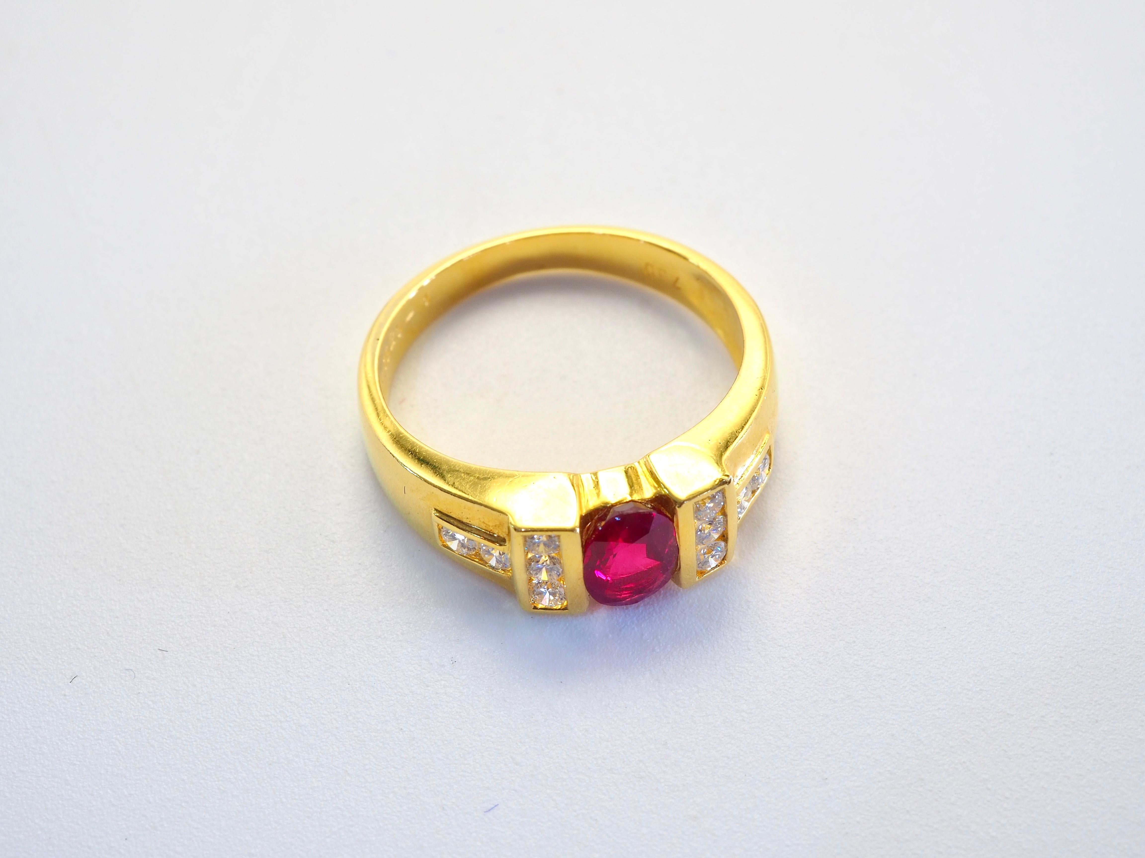 18K Gold 0.83ct Oval Red Ruby & 0.25ct Diamond Unisex Band Ring For Sale 1