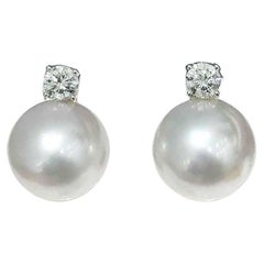 18k Gold Diamond 14mm South Sea Pearl Earrings with PSL PHOENIX Certificate 18k Gold Diamond 14mm South Sea Pearl Earrings with PSL PHOENIX Certificate