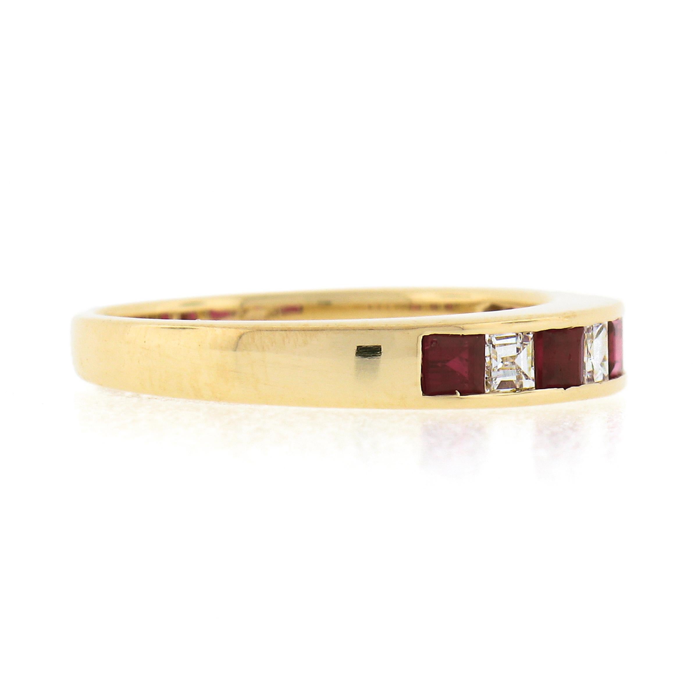 18K Gold 0.88ct Alternating Square Step Cut Ruby & Diamond Channel Set Band Ring For Sale 1