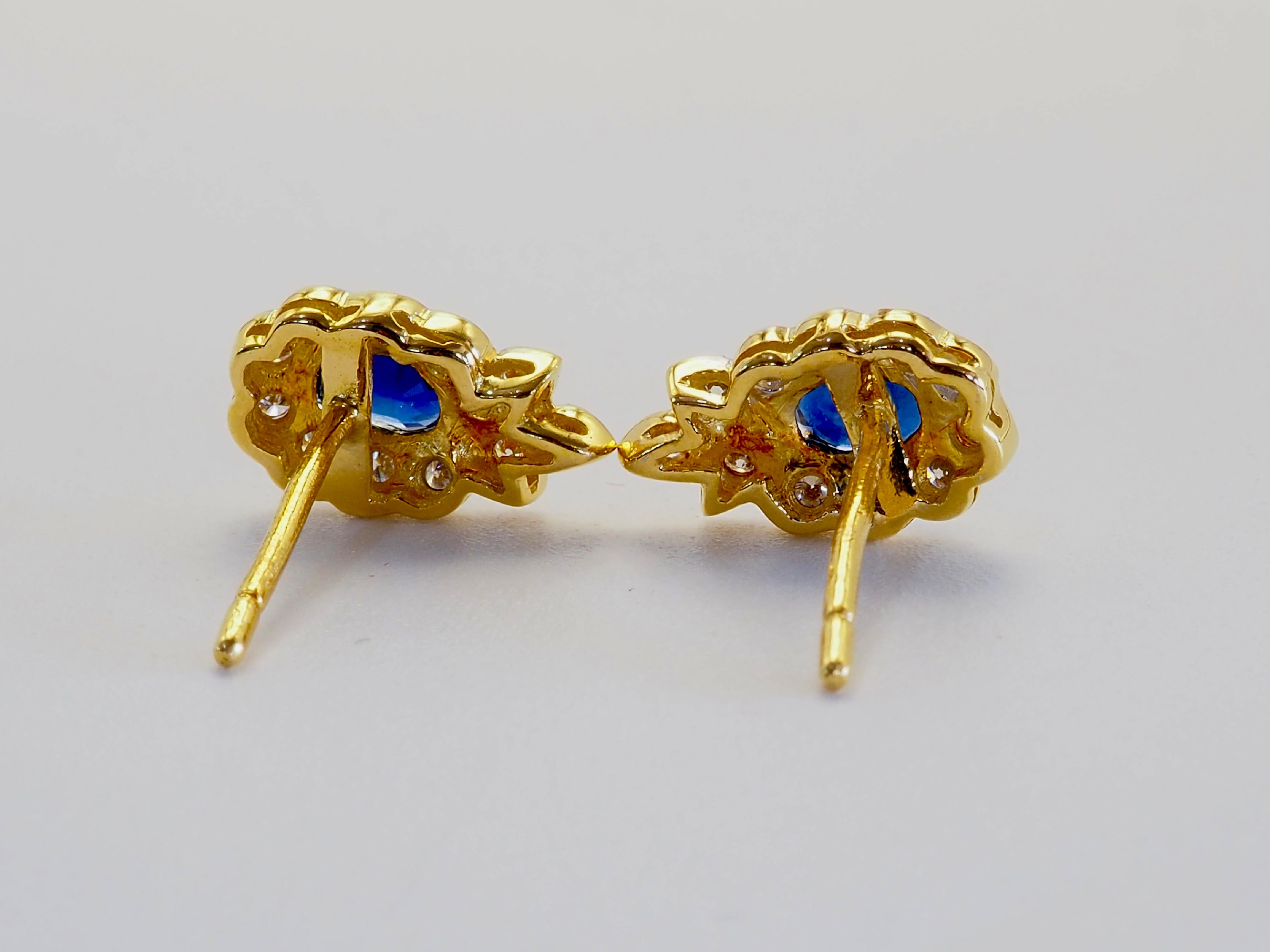 Oval Cut 18K Gold 0.90ct Blue Sapphire & 0.20ct Diamond Floral Stud Earrings