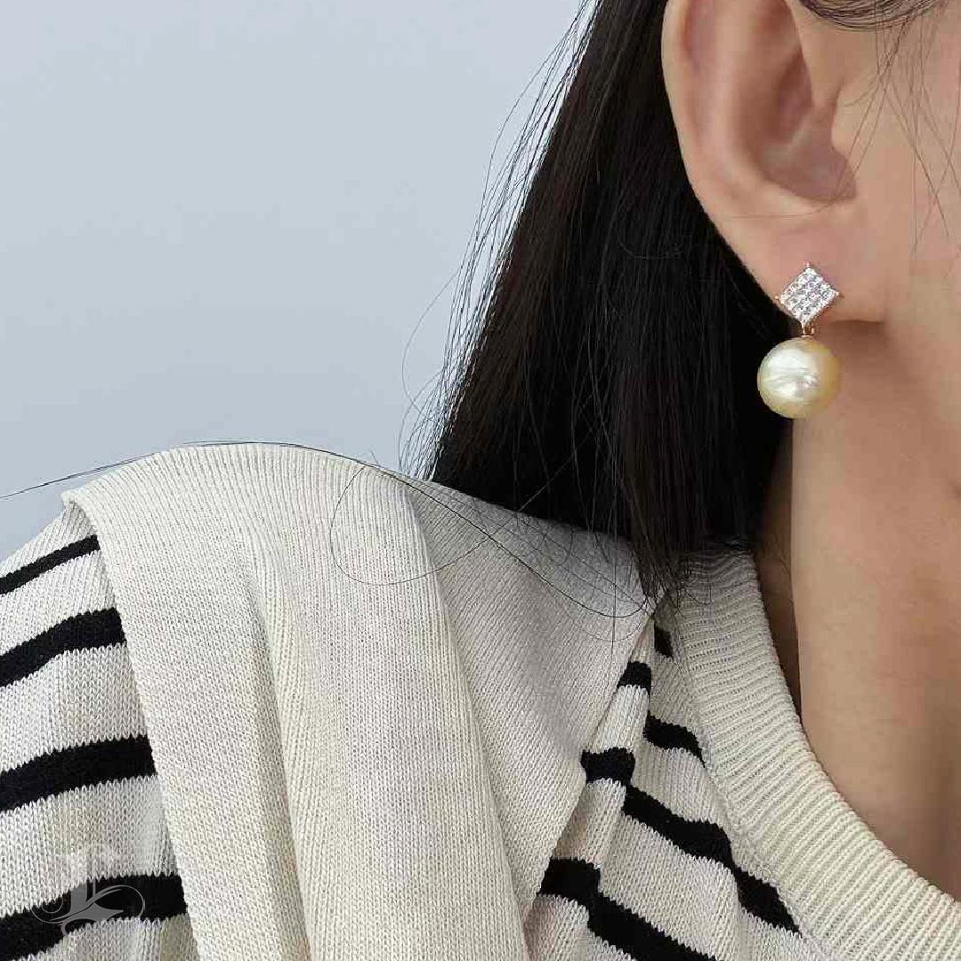 【Crown Radiance】Pendientes de Diamantes y Perlas del Mar del Sur Aurora Golden Crown Sin cortar en venta