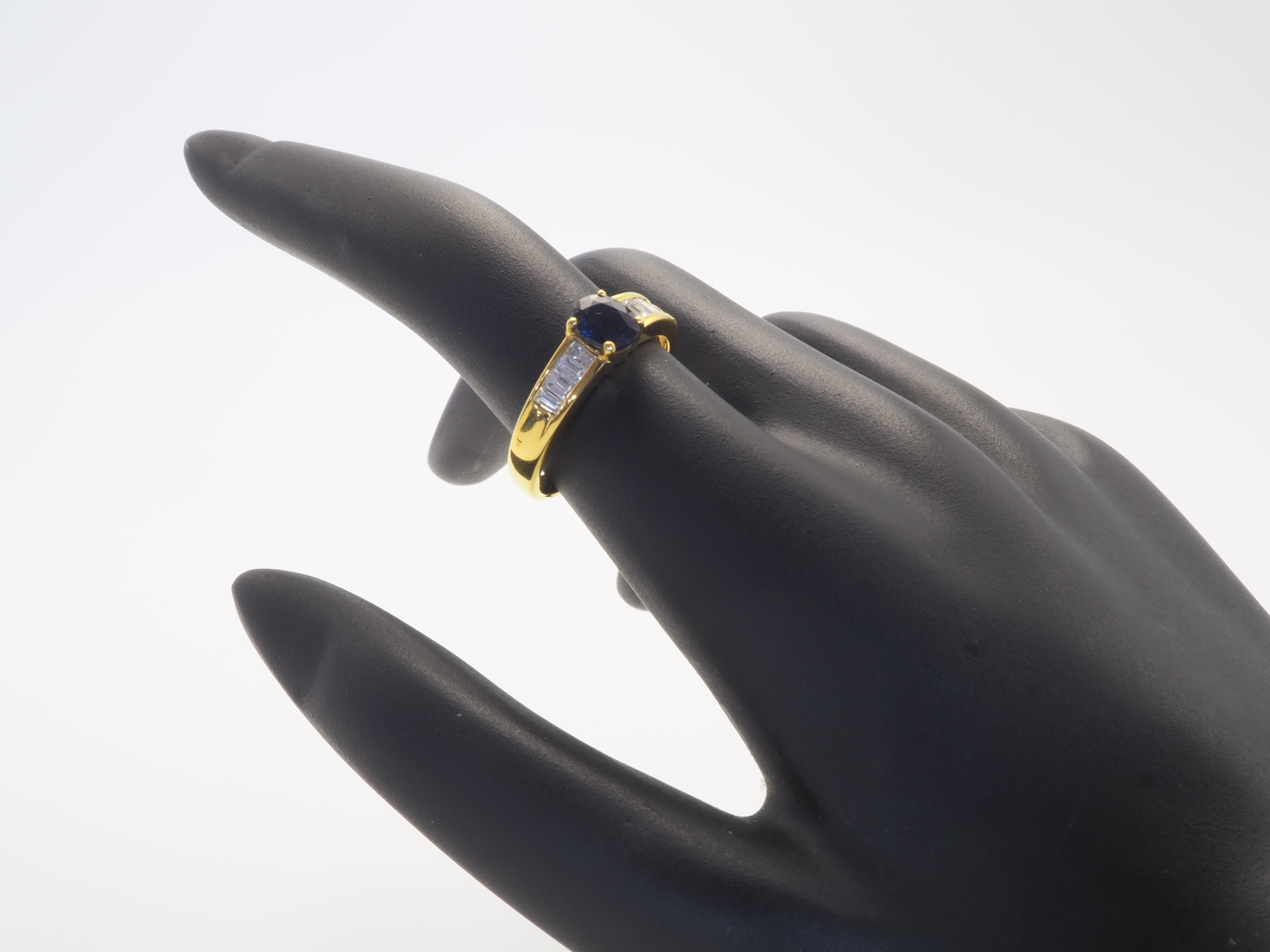18k Gold 0.90ct Oval Blue Sapphire & 0.50ct Baguette Diamond Engagement Ring For Sale 2