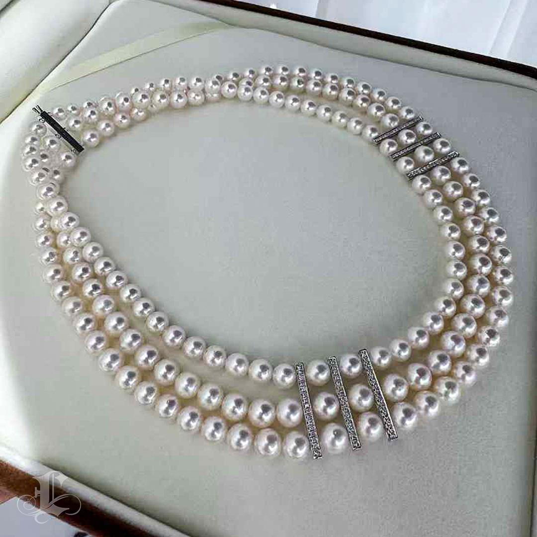 【Sculpted Geometry】Timeless Grace Aurora Akoya Pearl Triple-Strand Necklace For Sale 2