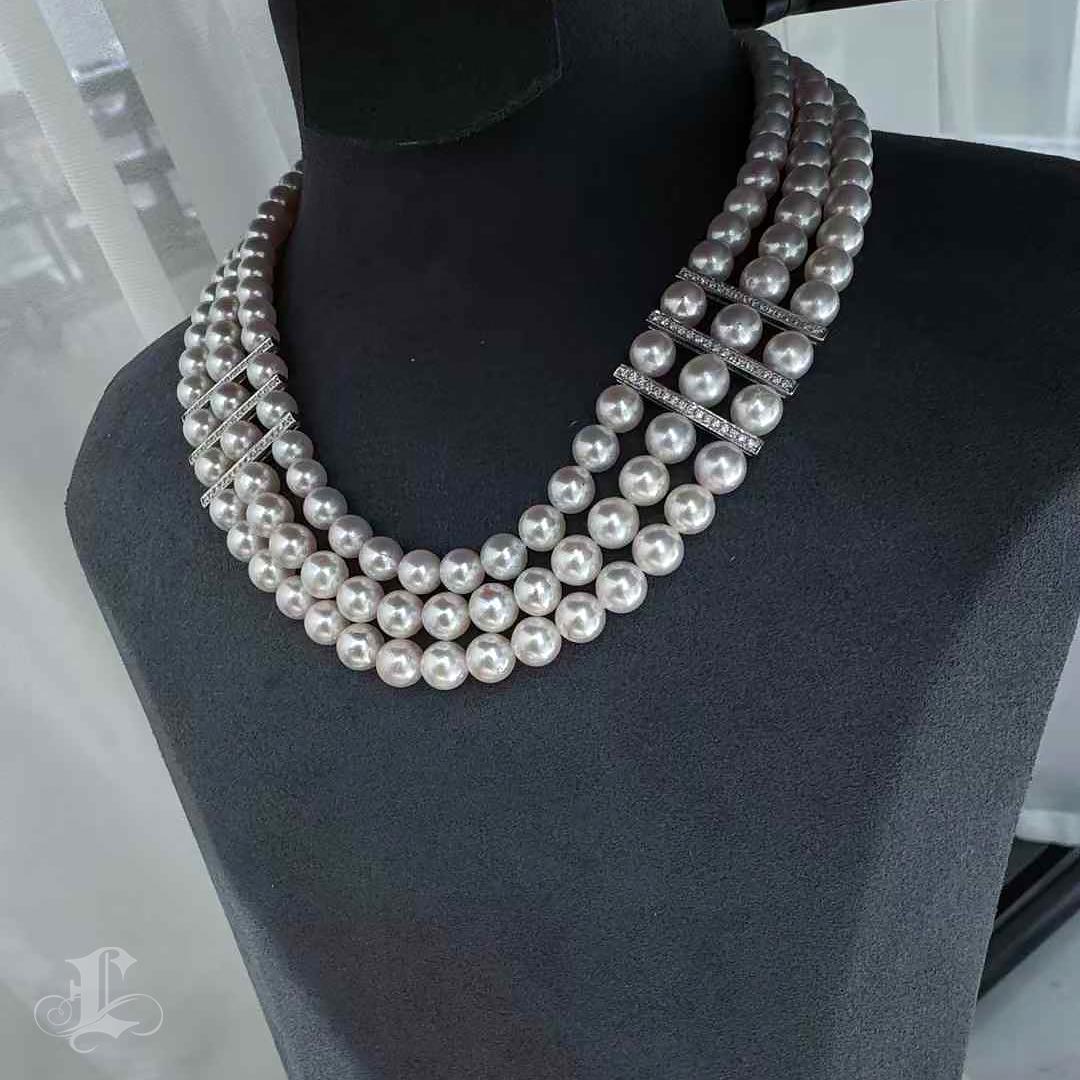 【Sculpted Geometry】Timeless Grace Aurora Akoya Pearl Triple-Strand Necklace For Sale 5