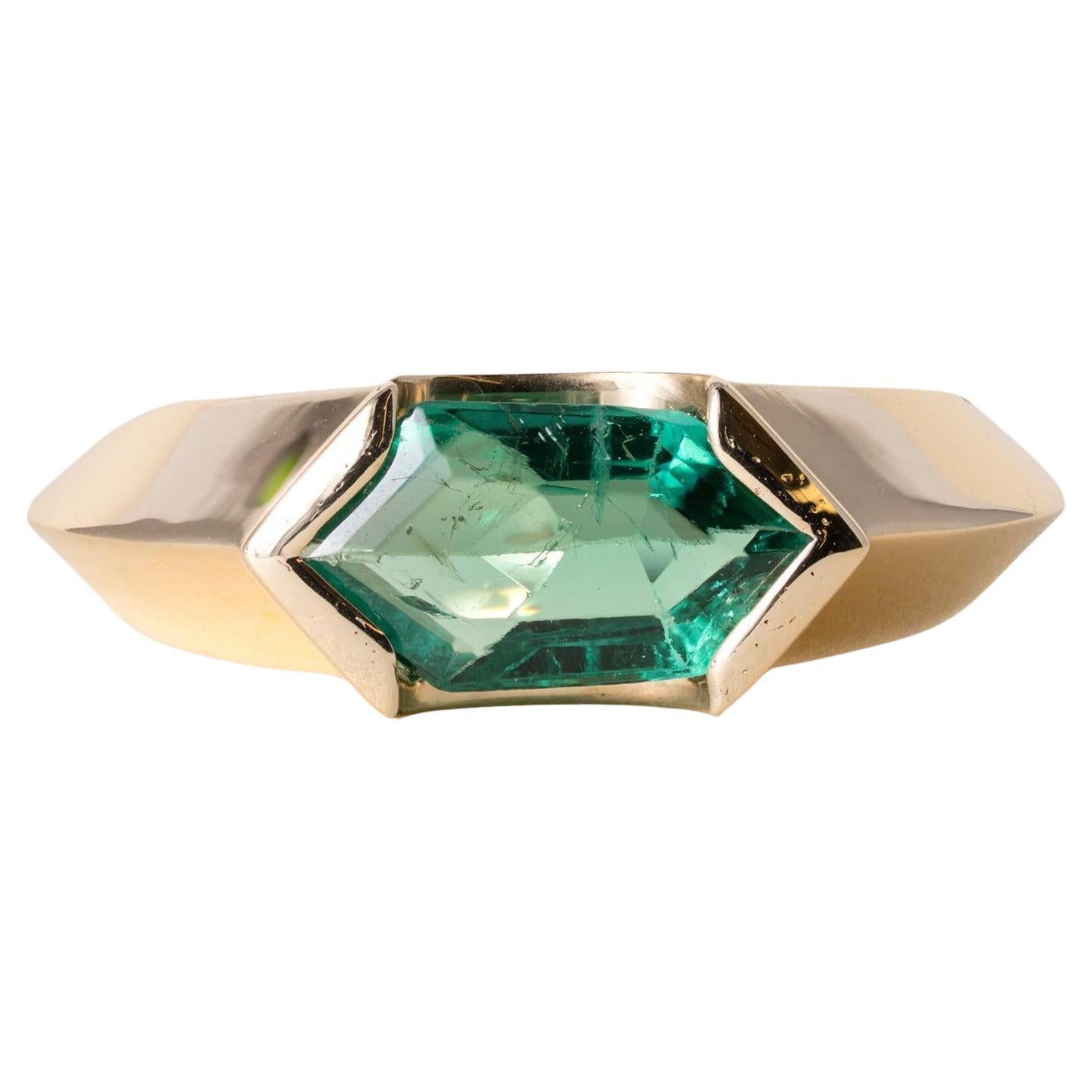 18K Gold 0.96 Carat Emerald Lozenge Cut Half Bezel Ring For Sale