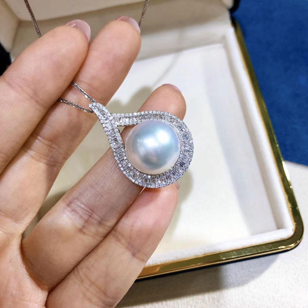【Sculpted Geometry】Tearlight Aurora South Sea Pearl Deco Diamond Pendant For Sale 3