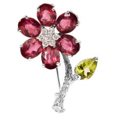 Broche tulipe fleur et feuille en or 18 carats, tourmaline et péridots de 1/3 carat