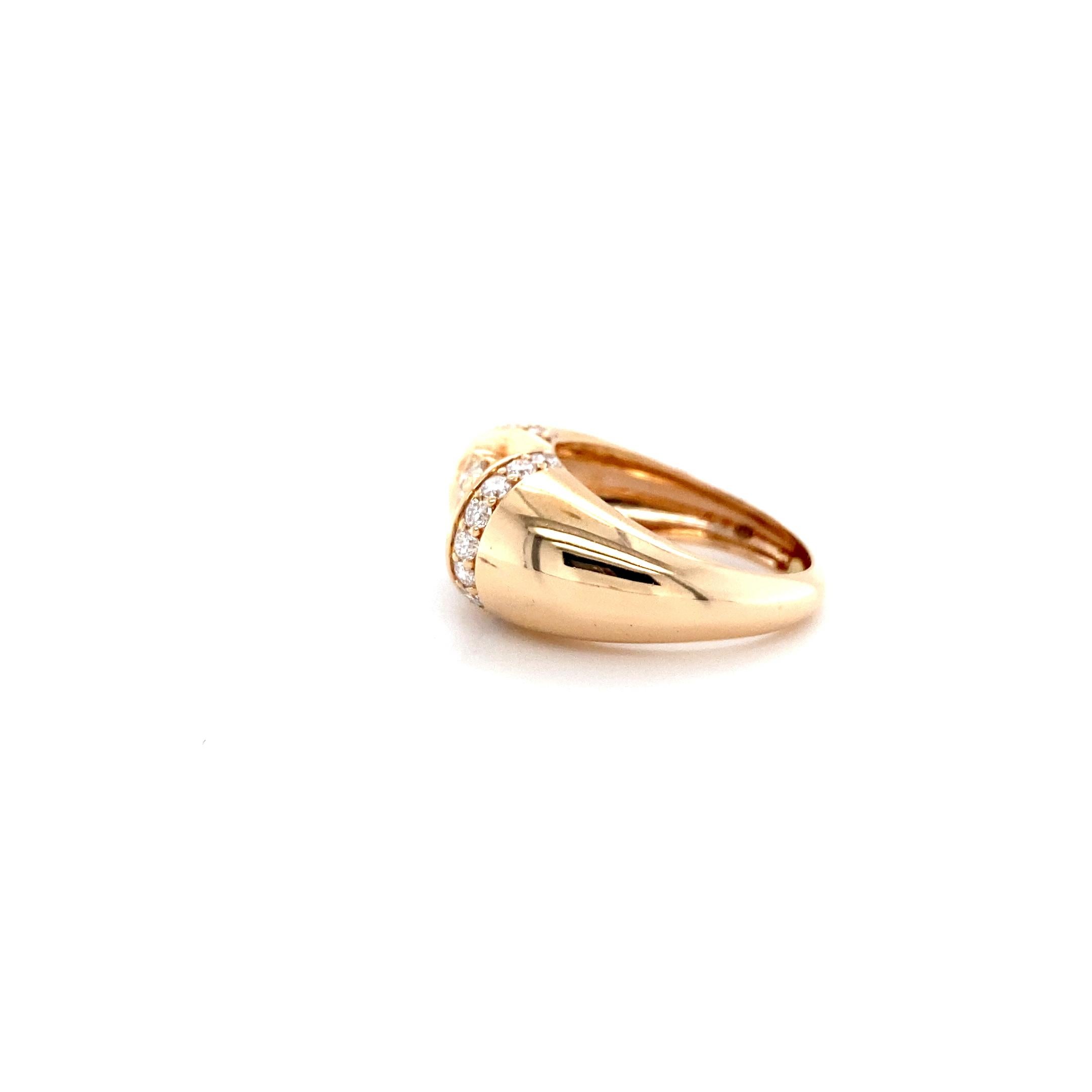 Brilliant Cut 18k Gold 1 Carat Diamond Ring For Sale