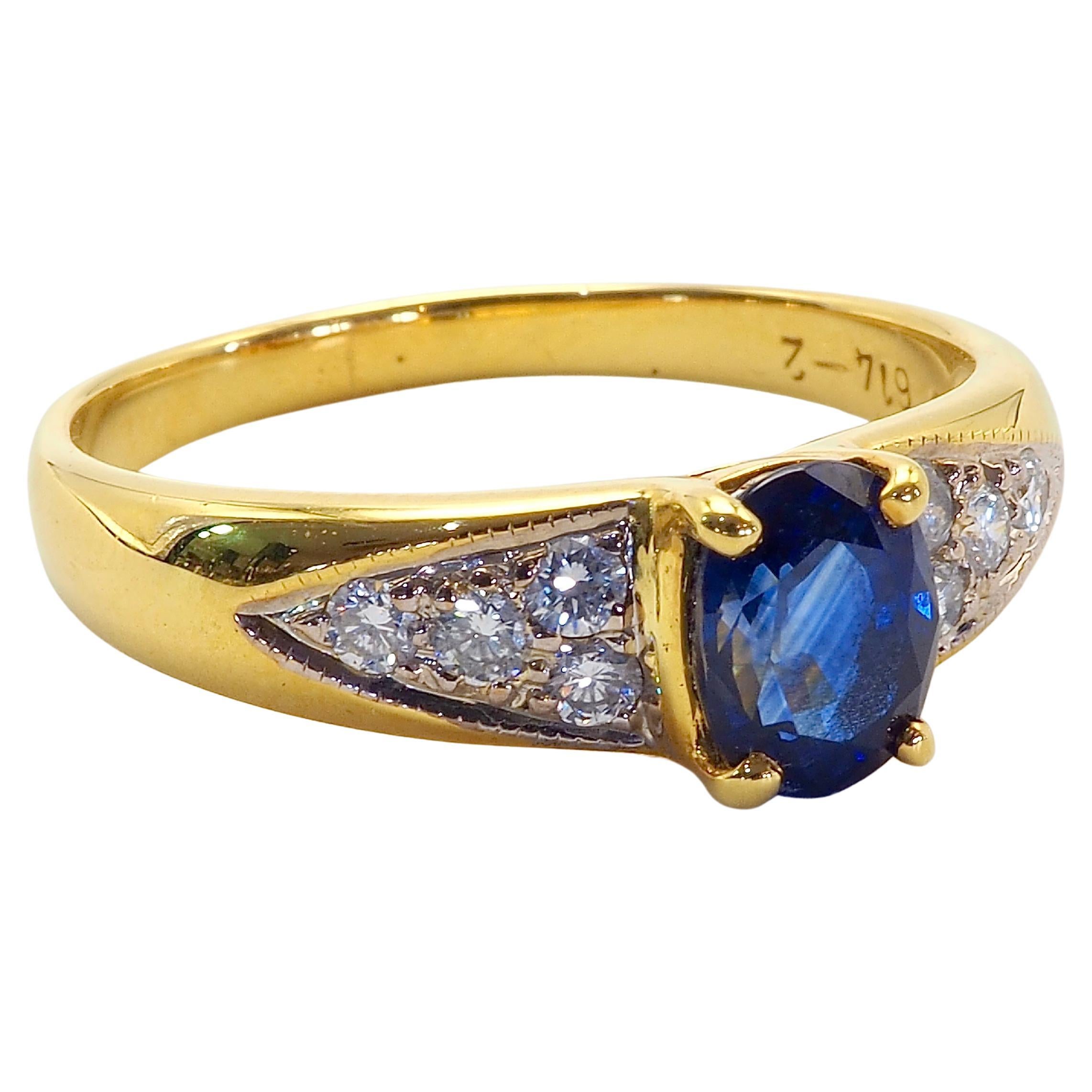 Bague fine en or 18 carats avec saphir bleu de 1,00 carat et diamant de 0,20 carat Neuf - En vente à เกาะสมุย, TH