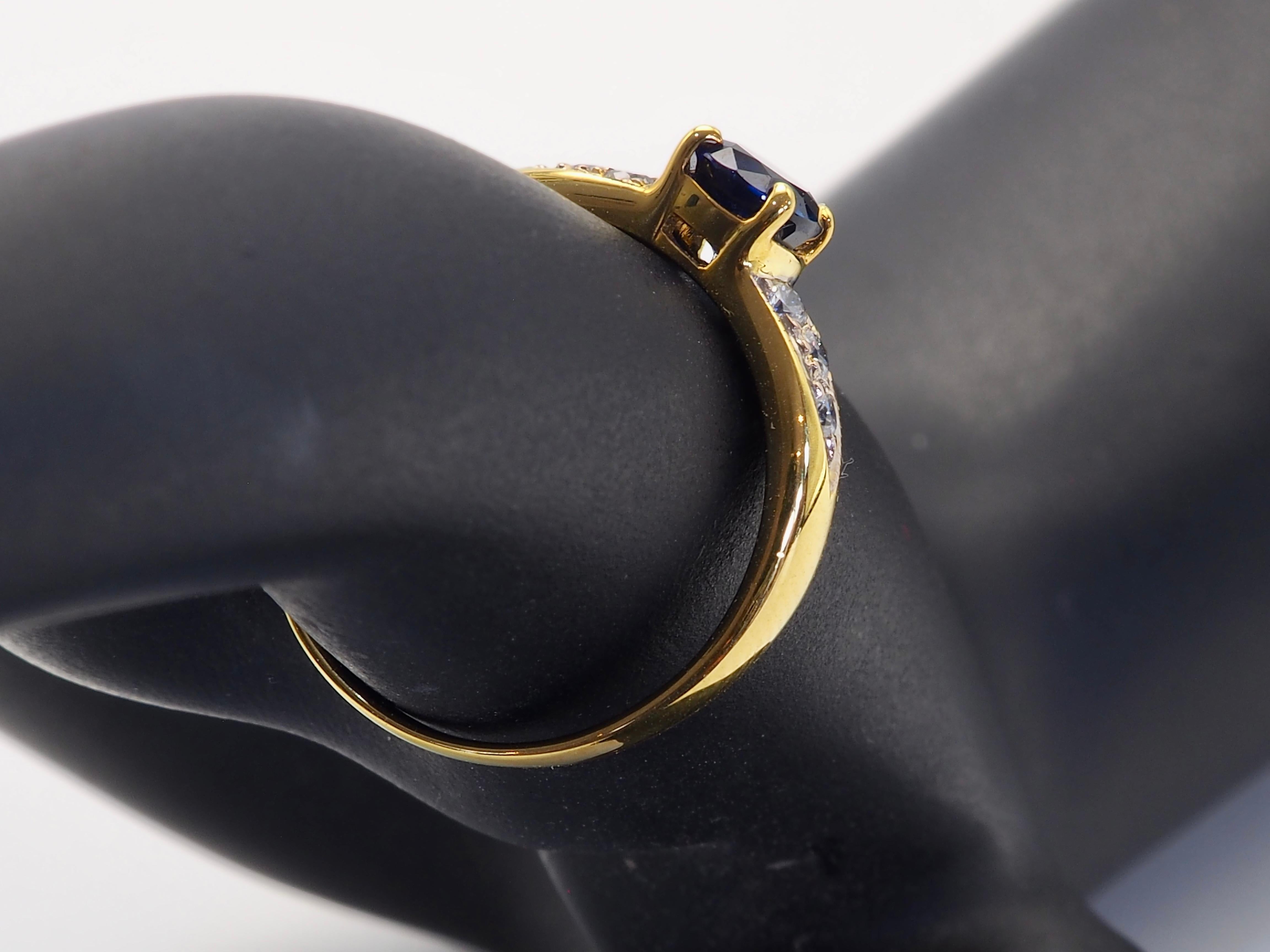 Bague fine en or 18 carats avec saphir bleu de 1,00 carat et diamant de 0,20 carat en vente 2