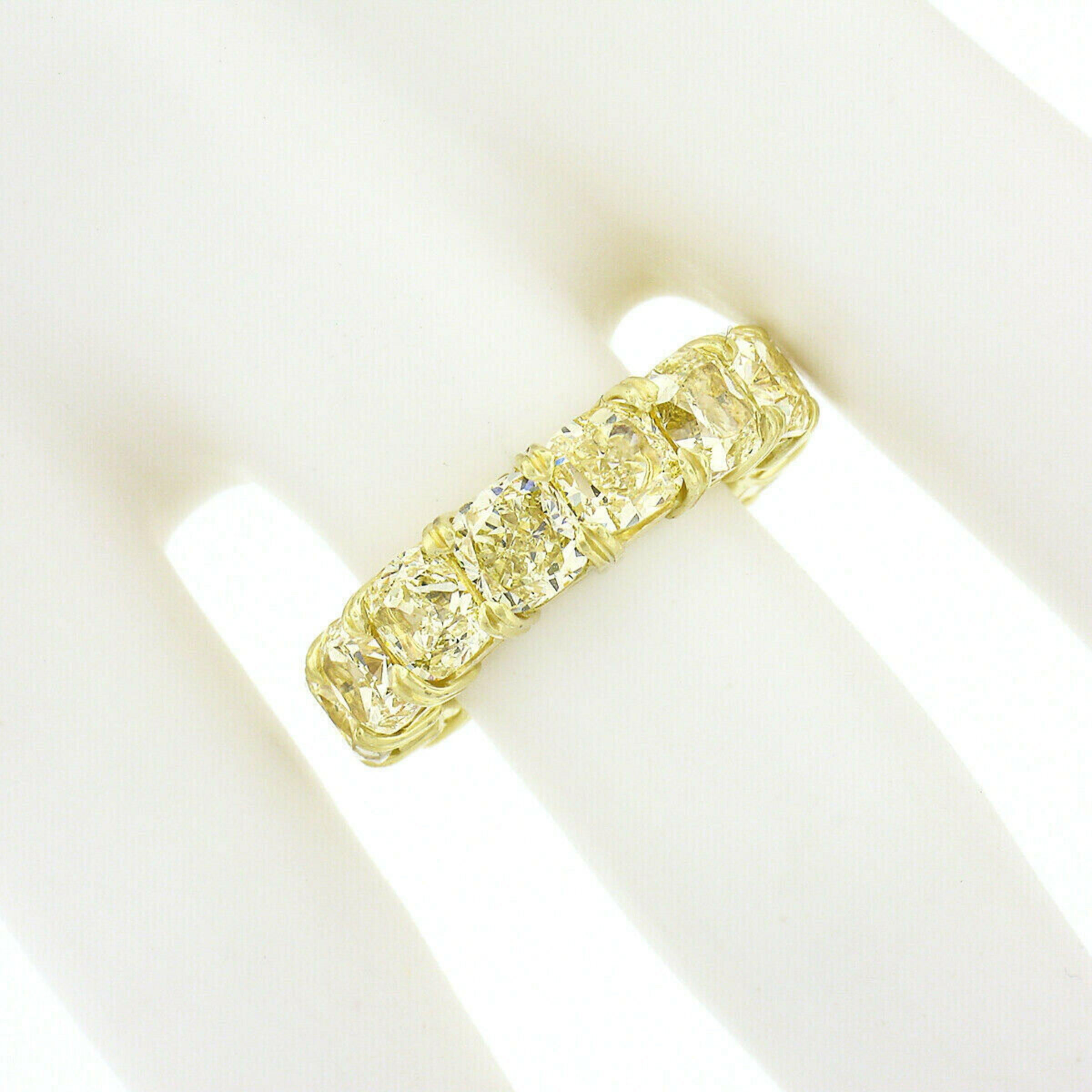 18k Gold 10.10ctw GIA 14 Cushion Cut Yellow Diamond Eternity Band Wedding Ring In Good Condition In Montclair, NJ