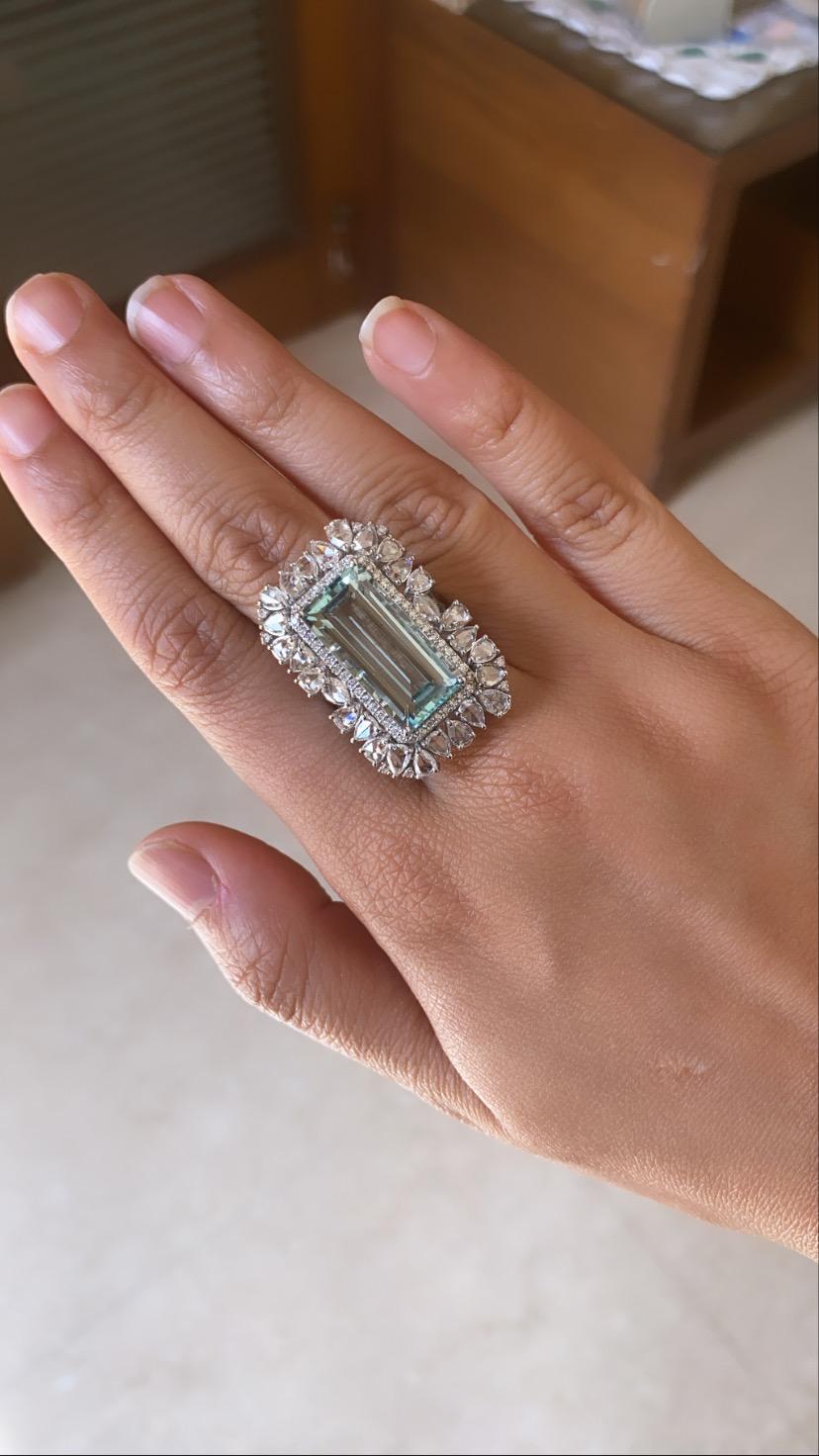 Women's or Men's 18K Gold, 10.11 Carats, Natural Aquamarine & Rose Cut Diamonds Cocktail Ring