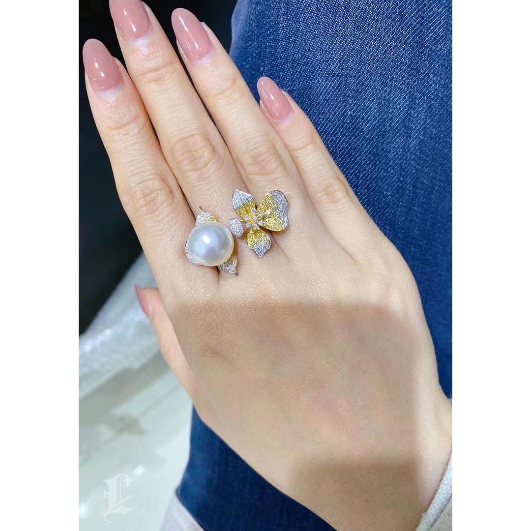 Uncut 【Vine Symphony】Bicolor Floral Aurora South Sea Pearl Diamond Cocktail Ring For Sale