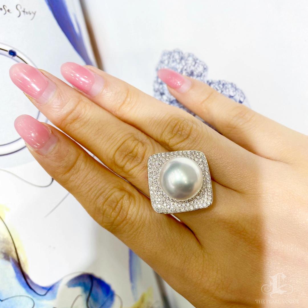 【Geometria scolpita】 Anello con ciondolo Aurora perla dei mari del sud diamante Pavé convertibile in vendita 6