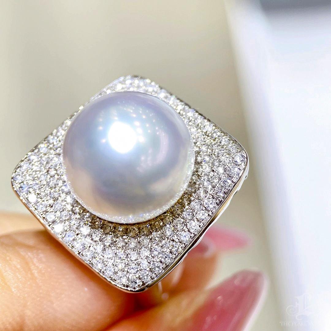 【Geometria scolpita】 Anello con ciondolo Aurora perla dei mari del sud diamante Pavé convertibile in vendita 1