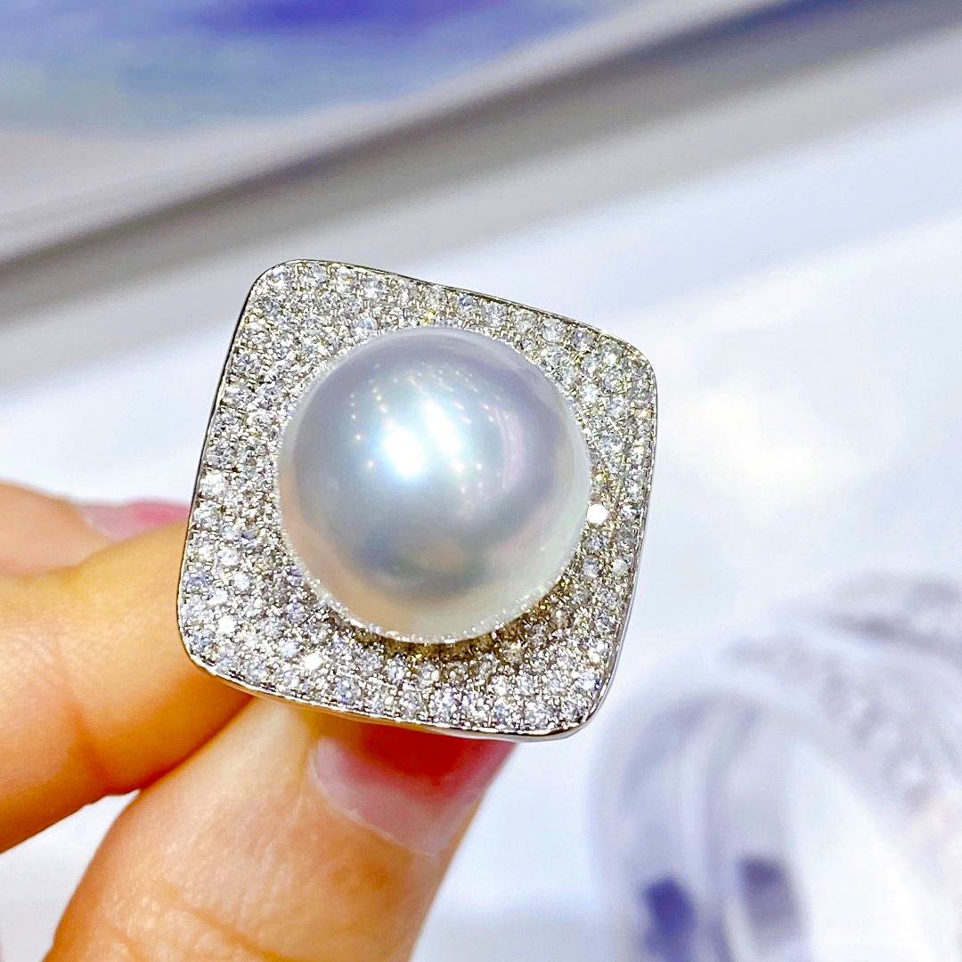 【Geometria scolpita】 Anello con ciondolo Aurora perla dei mari del sud diamante Pavé convertibile in vendita 5