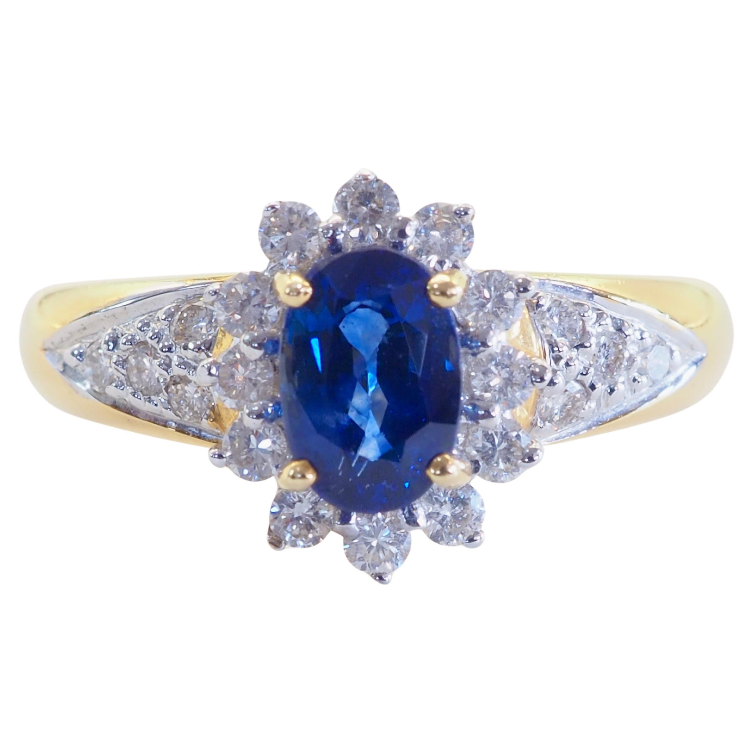 18K Gold 1.03ct Oval Feuriger Blauer Saphir 
0.36ct Diamant Band Ring im Angebot