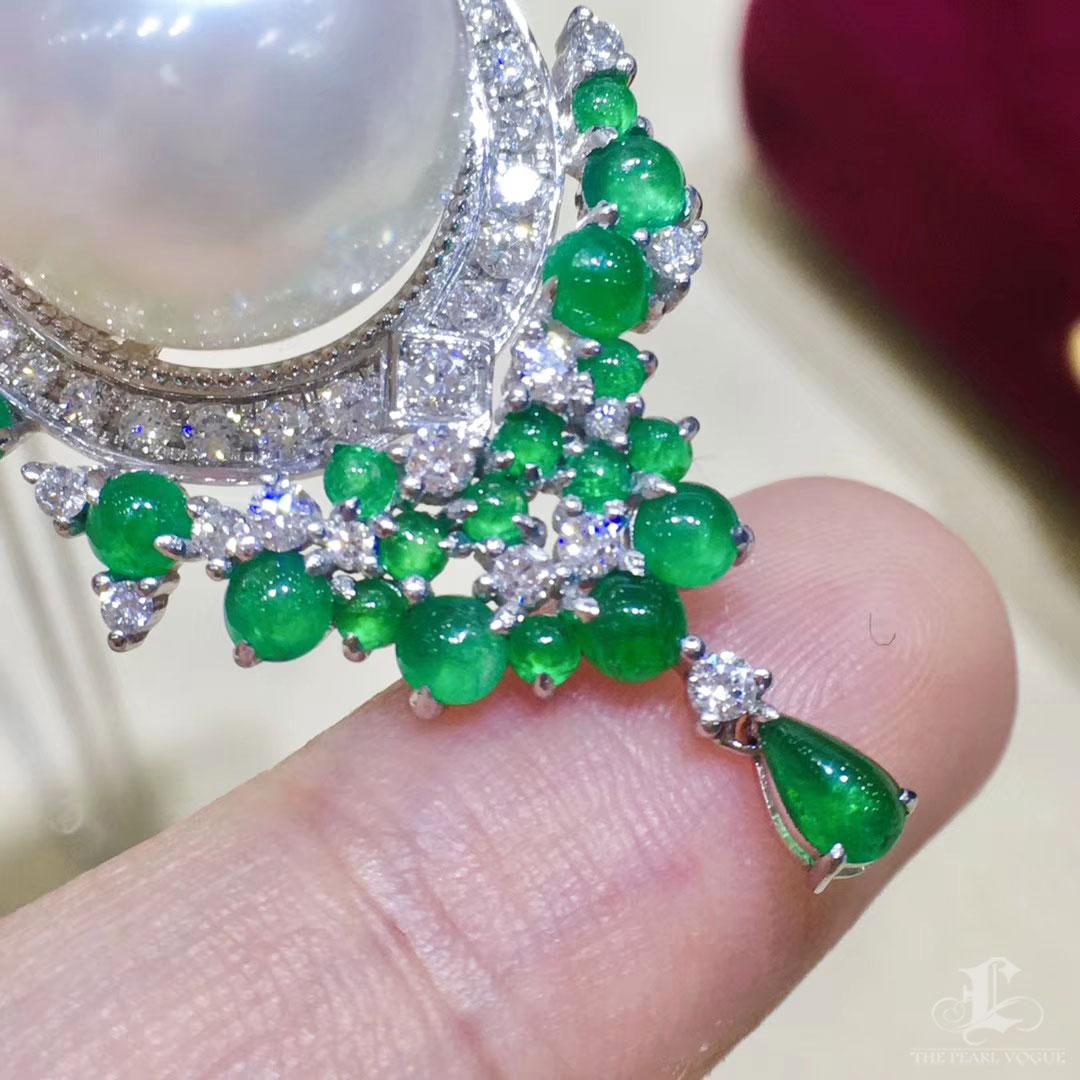De las mujeres 【Corona Radiance】Majestic Bloom Esmeralda Mar del Sur Perla Diamante Broche Colgante en venta