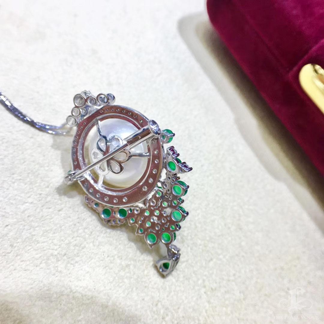 【Corona Radiance】Majestic Bloom Esmeralda Mar del Sur Perla Diamante Broche Colgante en venta 2
