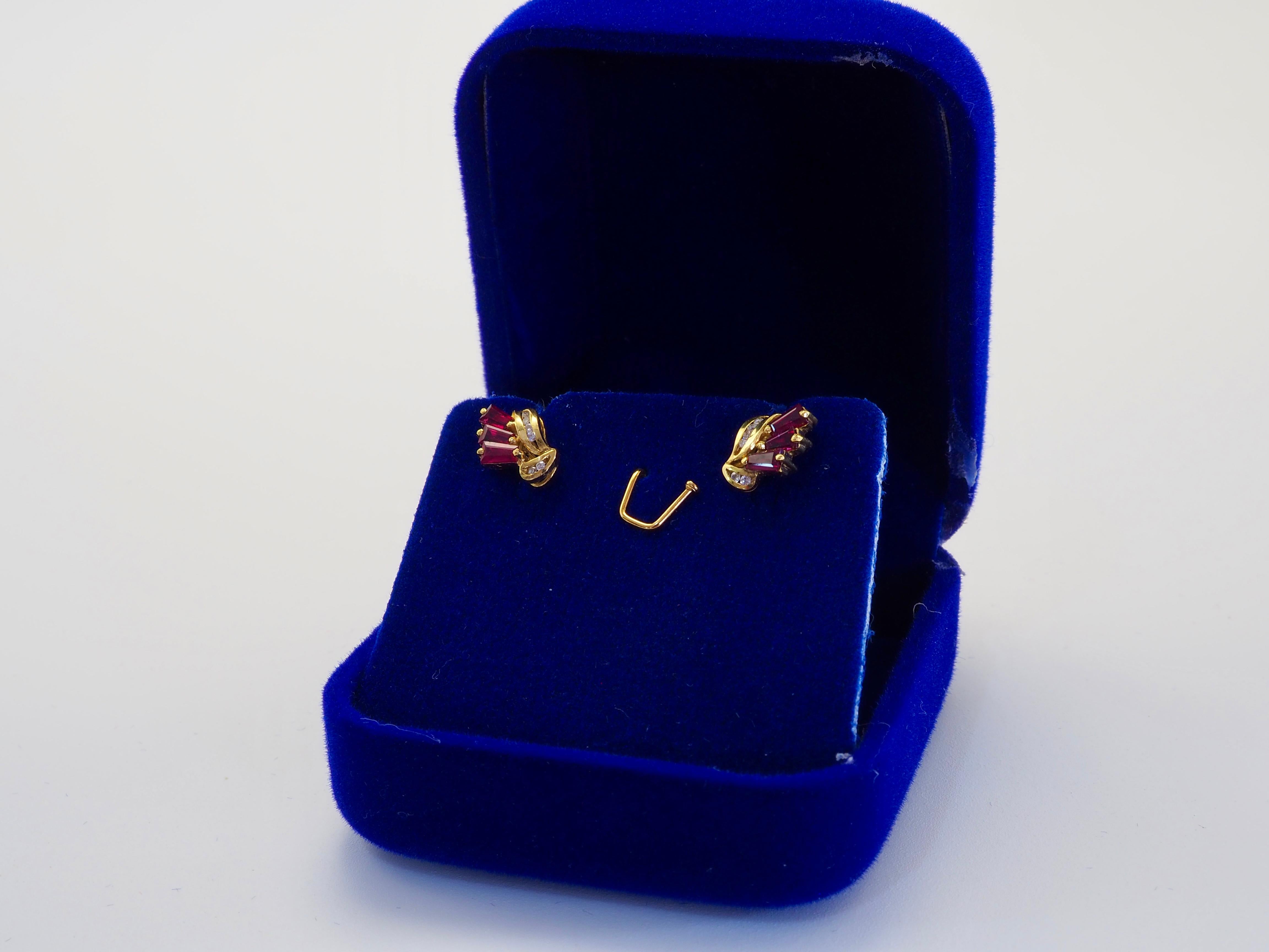 18K Gold 1.05ct Red Ruby & 0.06ct Diamond Winged Stud Earrings For Sale 3