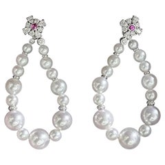 【Crown Radiance】Bloom Boucles d'oreilles Looping Aurora Perle Akoya Diamant Saphir