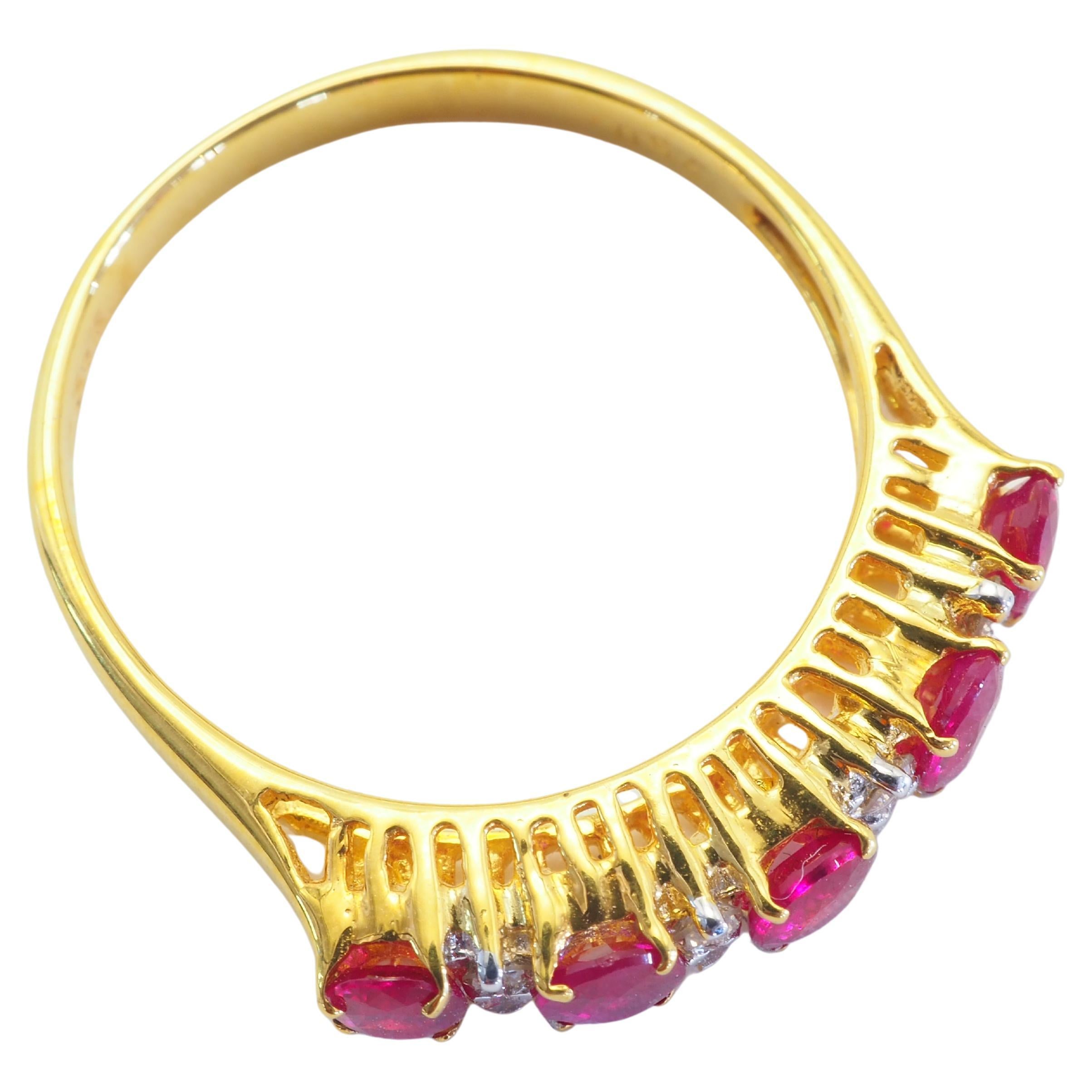 Women's or Men's 18K Gold 1.09ct Five Oval Rubies & 0.12ct Diamond Band Ring For Sale
