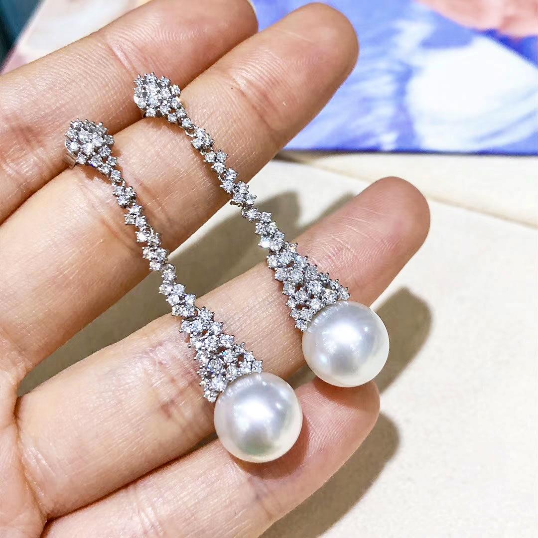 【Lustre Arc】Aurora Linear Cascade AAAA South Sea Pearl Diamond Earrings For Sale 2