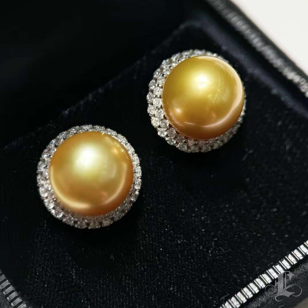 Women's 【Crown Radiance】Sun Halo Aurora Golden South Sea Pearl Diamond Stud Earrings For Sale