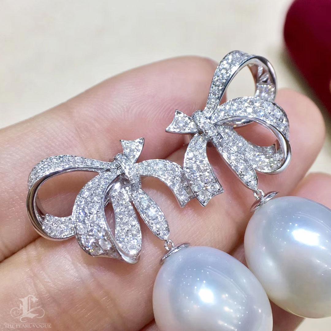Women's 【Crown Radiance】Gala Ribbon Aurora South Sea Pearl Earrings For Sale